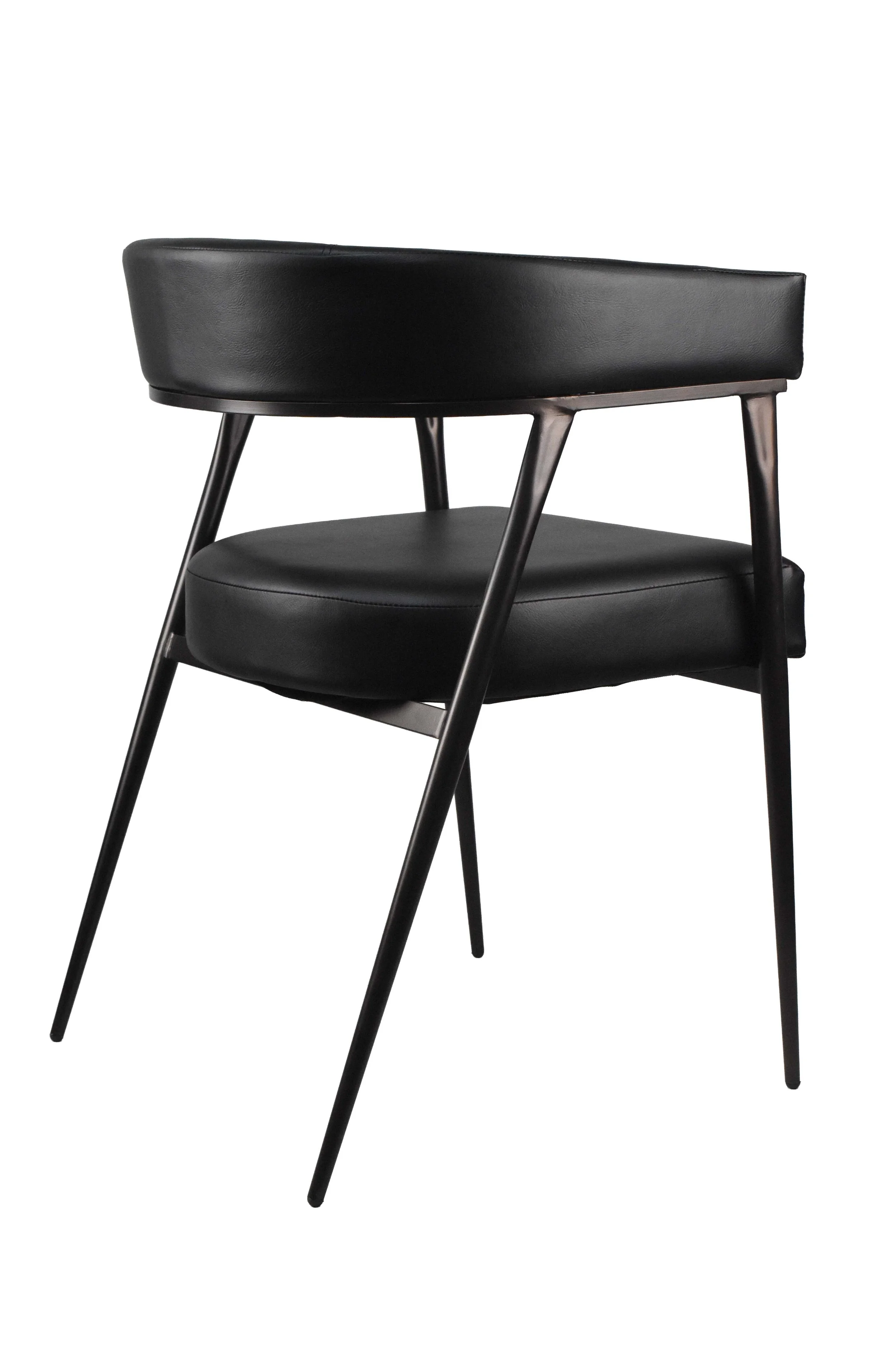 AMBER NORAYAS 18_BLACK_BRONCE _ISOBACK.jpg