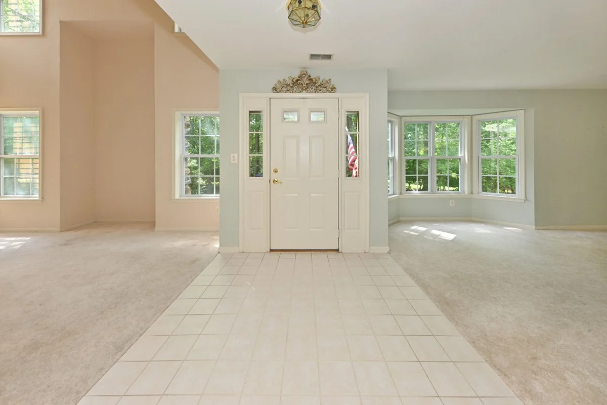 foyer.jpg