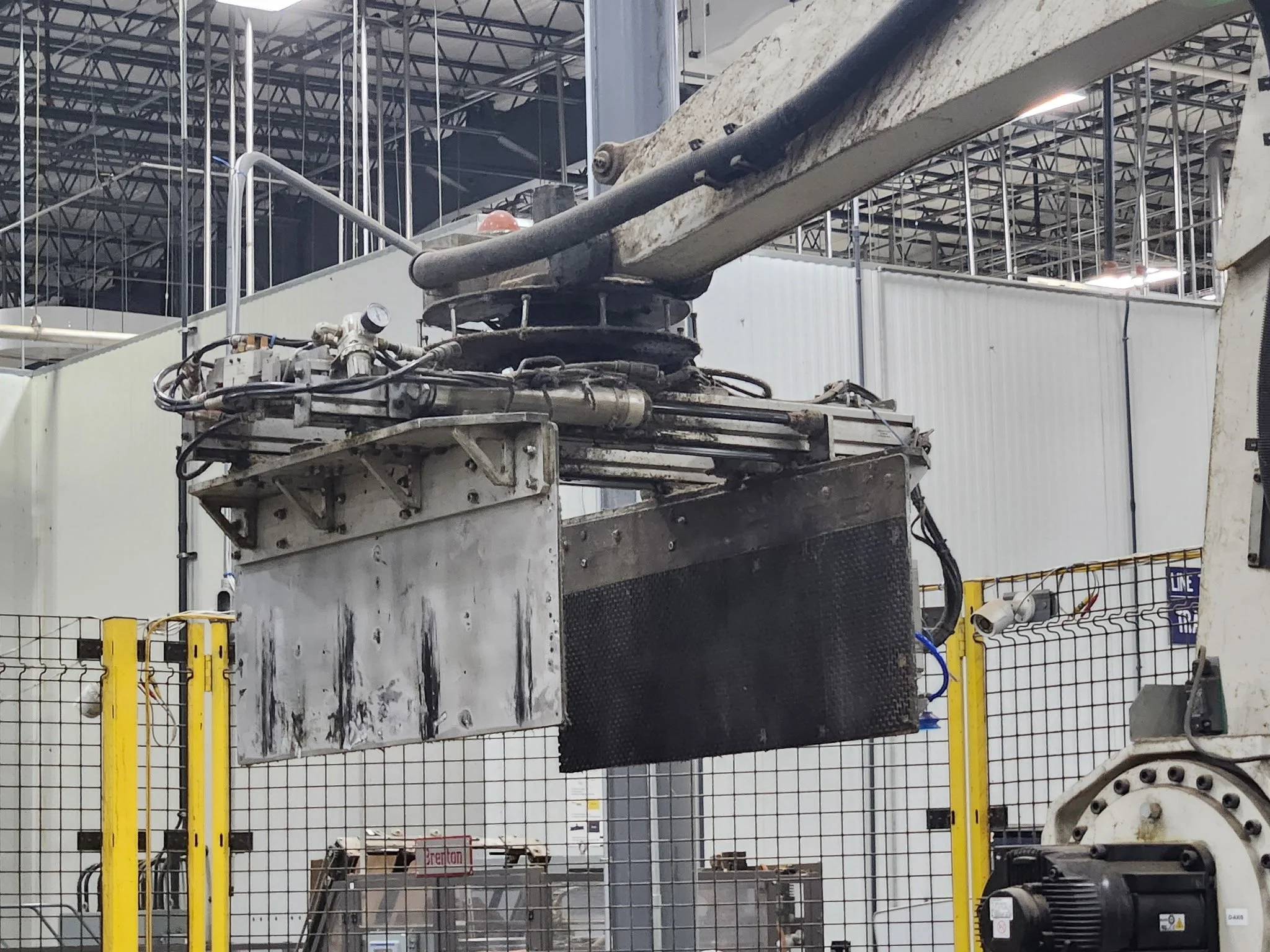 Robotic Depalletizing & Palletizing Cell Modernization | Food Industry (Case Study: 6294)