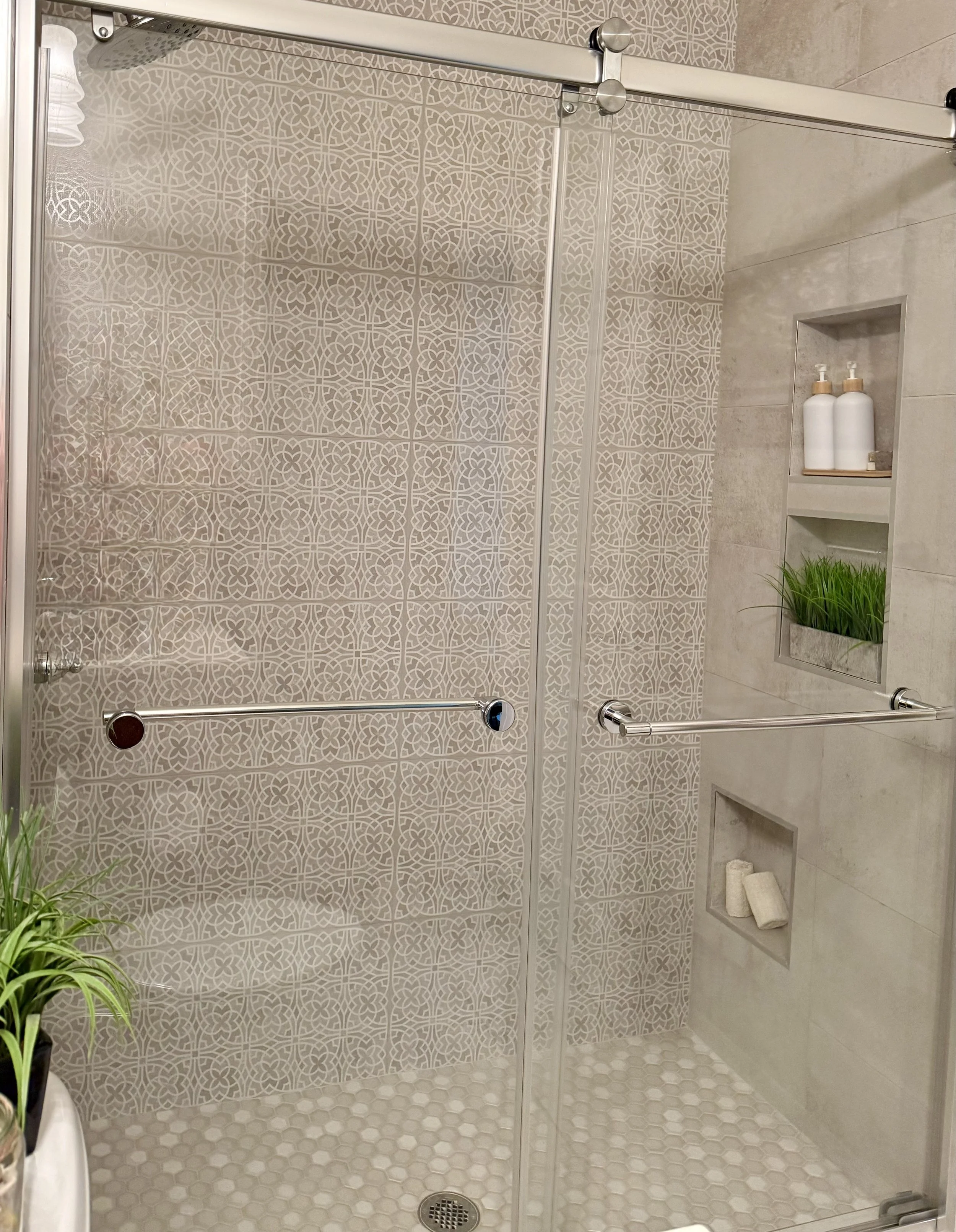 Declaration Bathroom After 8.jpg