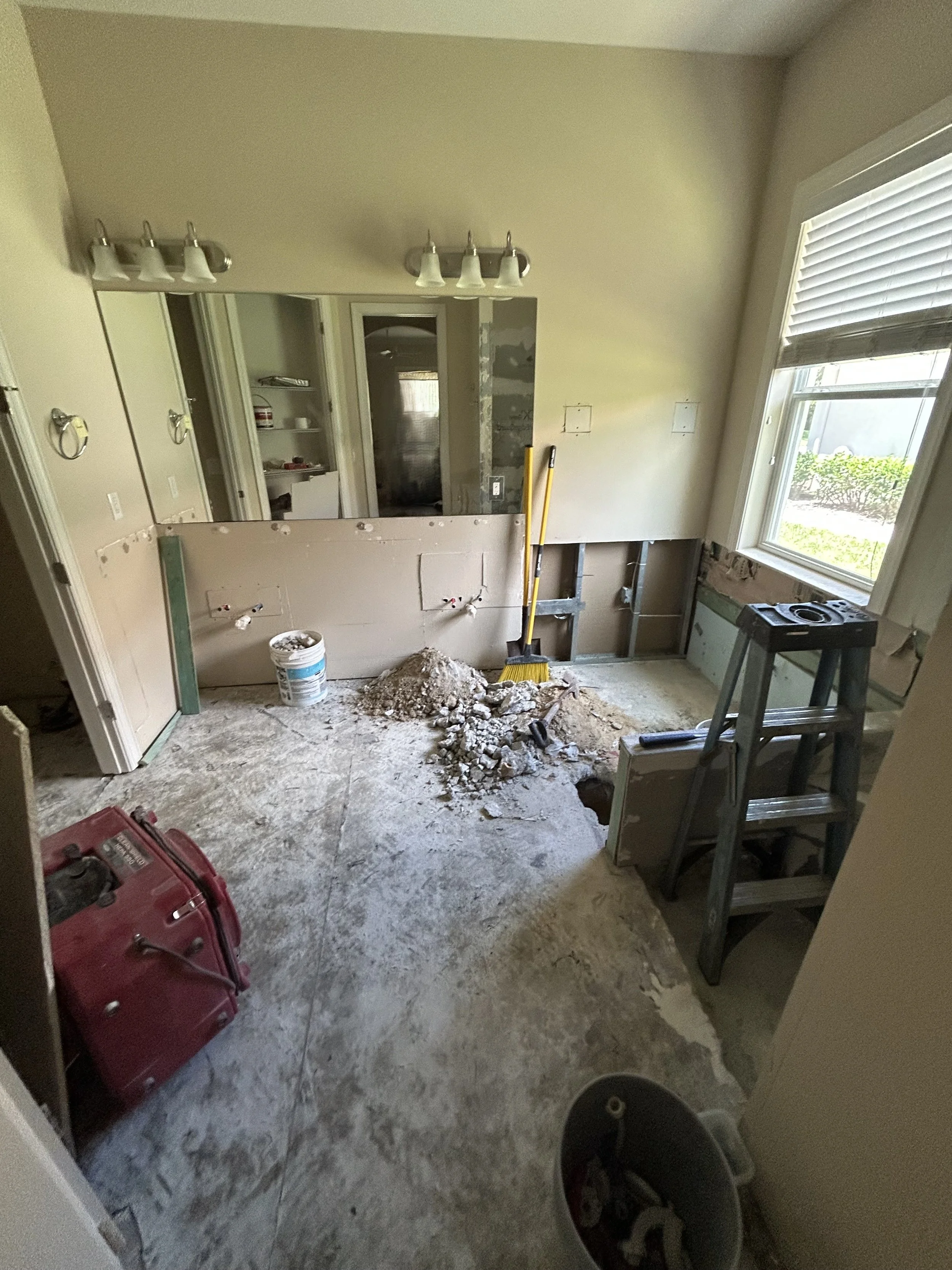 Stonewall Bathroom During 2.jpg