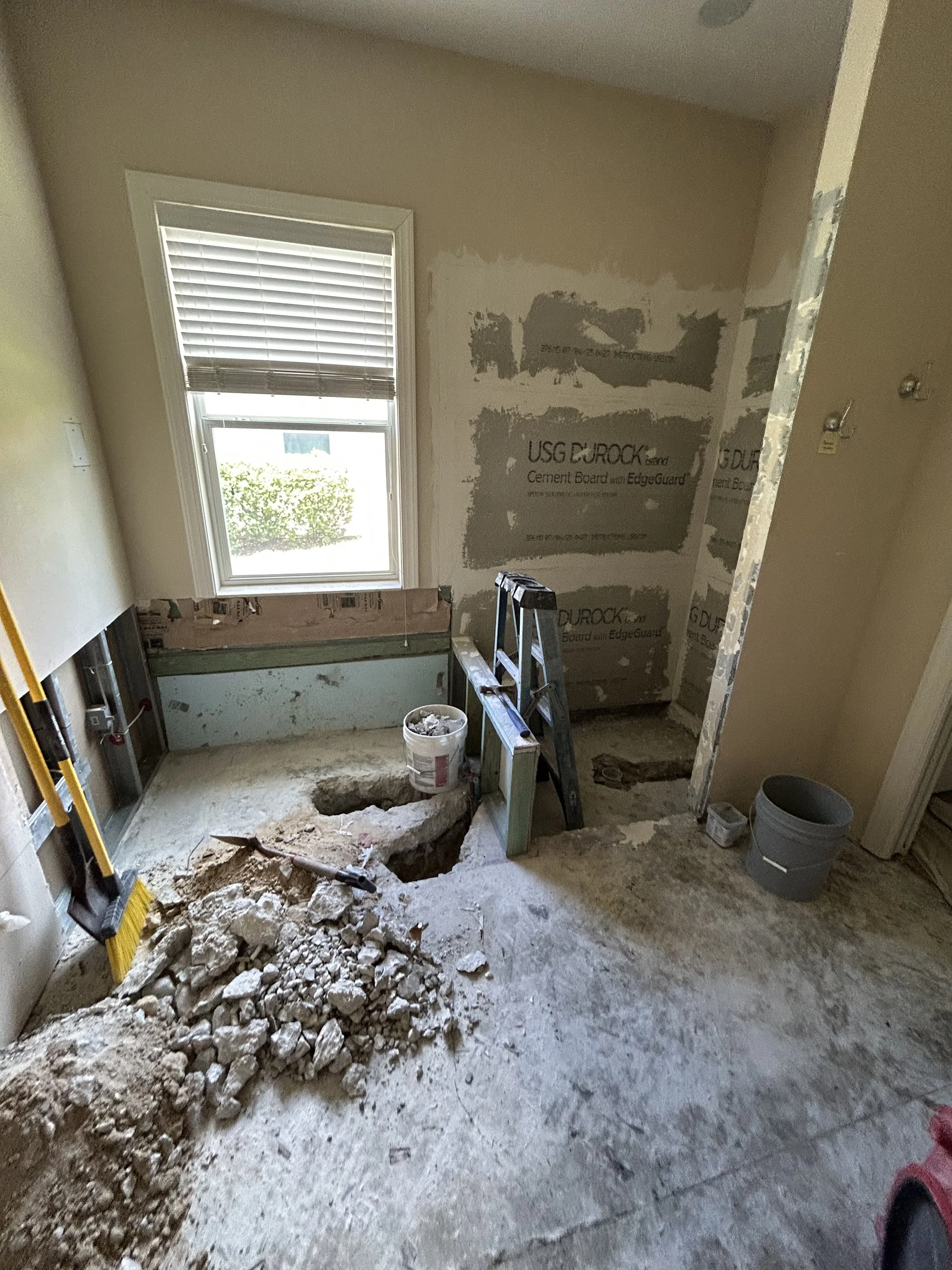 Stonewall Bathroom During 1.jpg