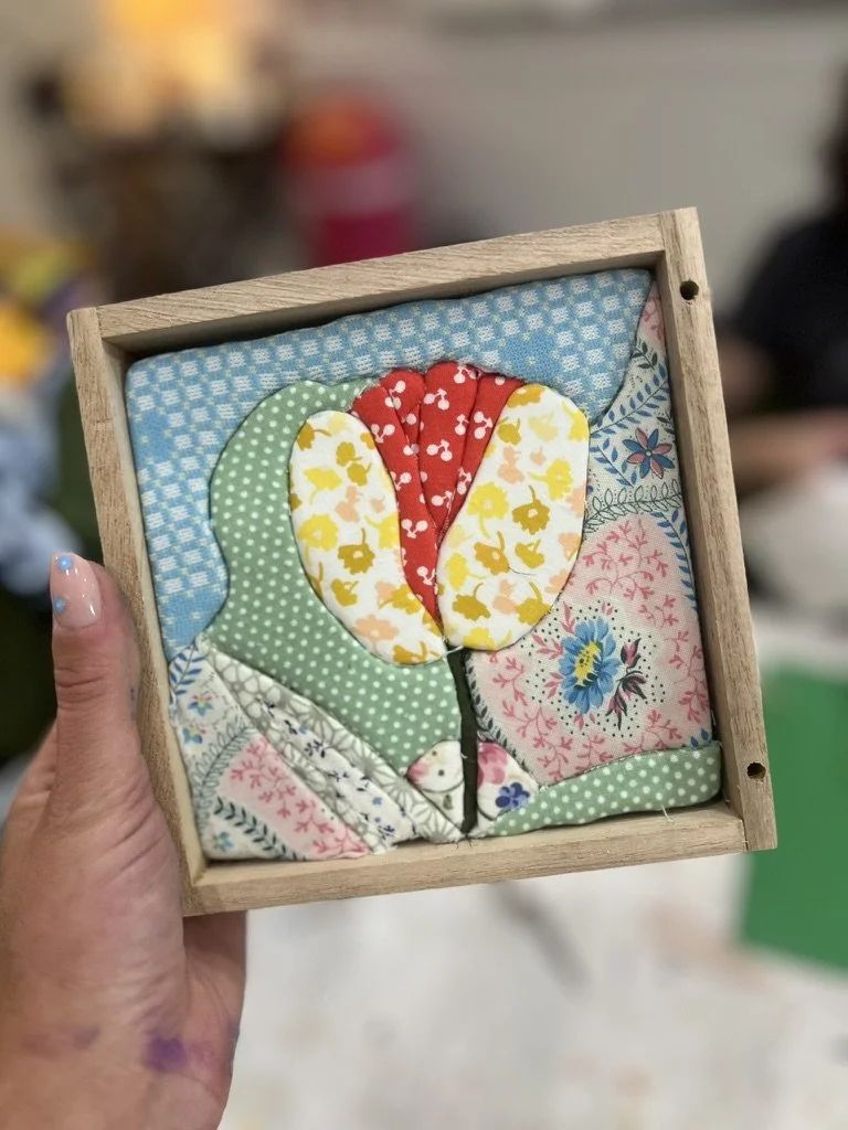 Kinusaiga No-Sew Fabric Art Kit