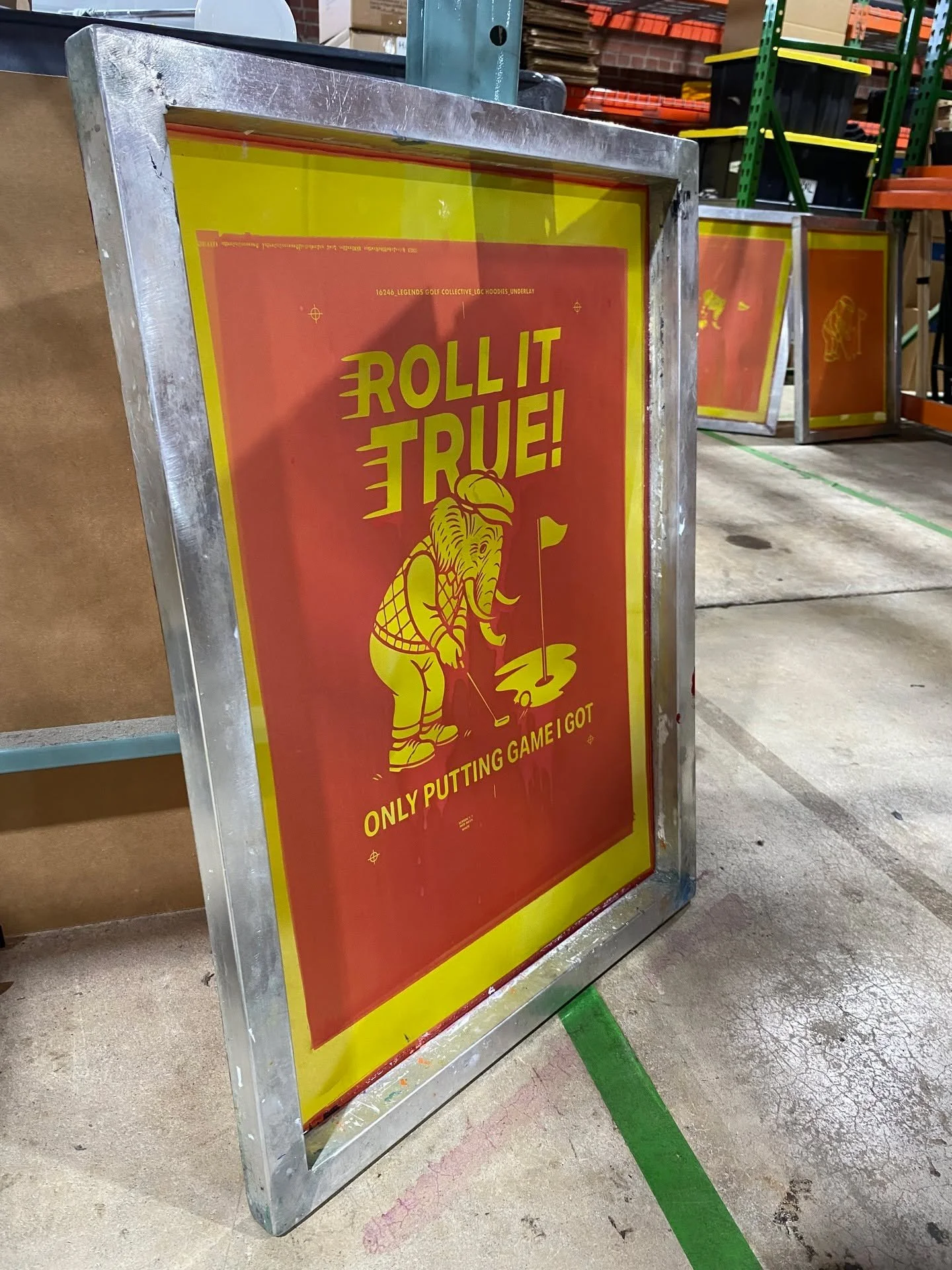 Elephant in the room....This design is the best. Great work @legendsgolfcollective 

#golf #screenprinting #tshirt #hoodie #yeahthatgreenvillesc #printlocal #merch #greenvillesc #customtees