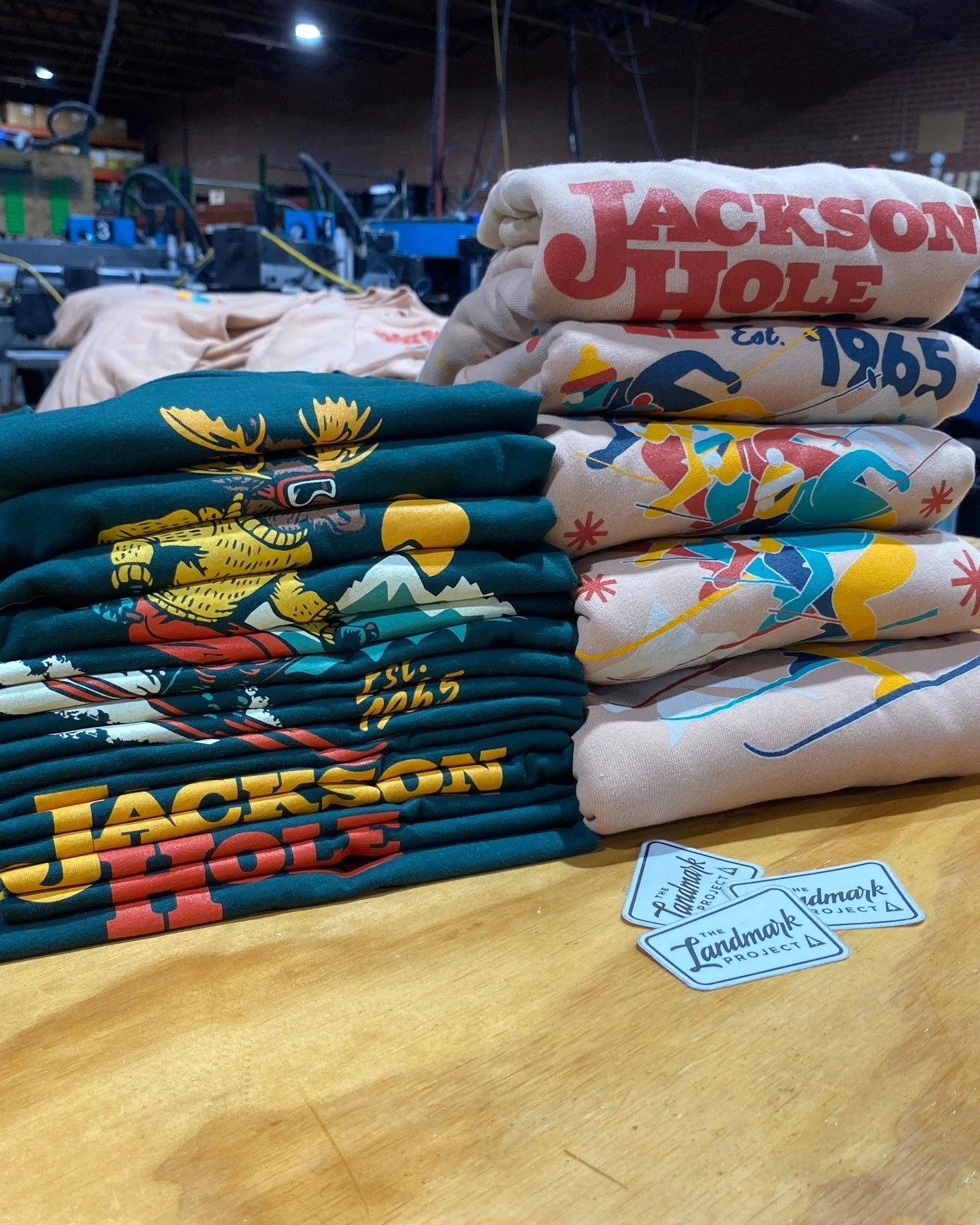 Custom design 💯, amazing resort 💯, skiing moose 😎

We'd love to set our design team loose on your ideas! Reach out and let us get started today. 

#customdesign #merch #screenprinting #tshirt #sweatshirt #tshirtprinting #skiresort