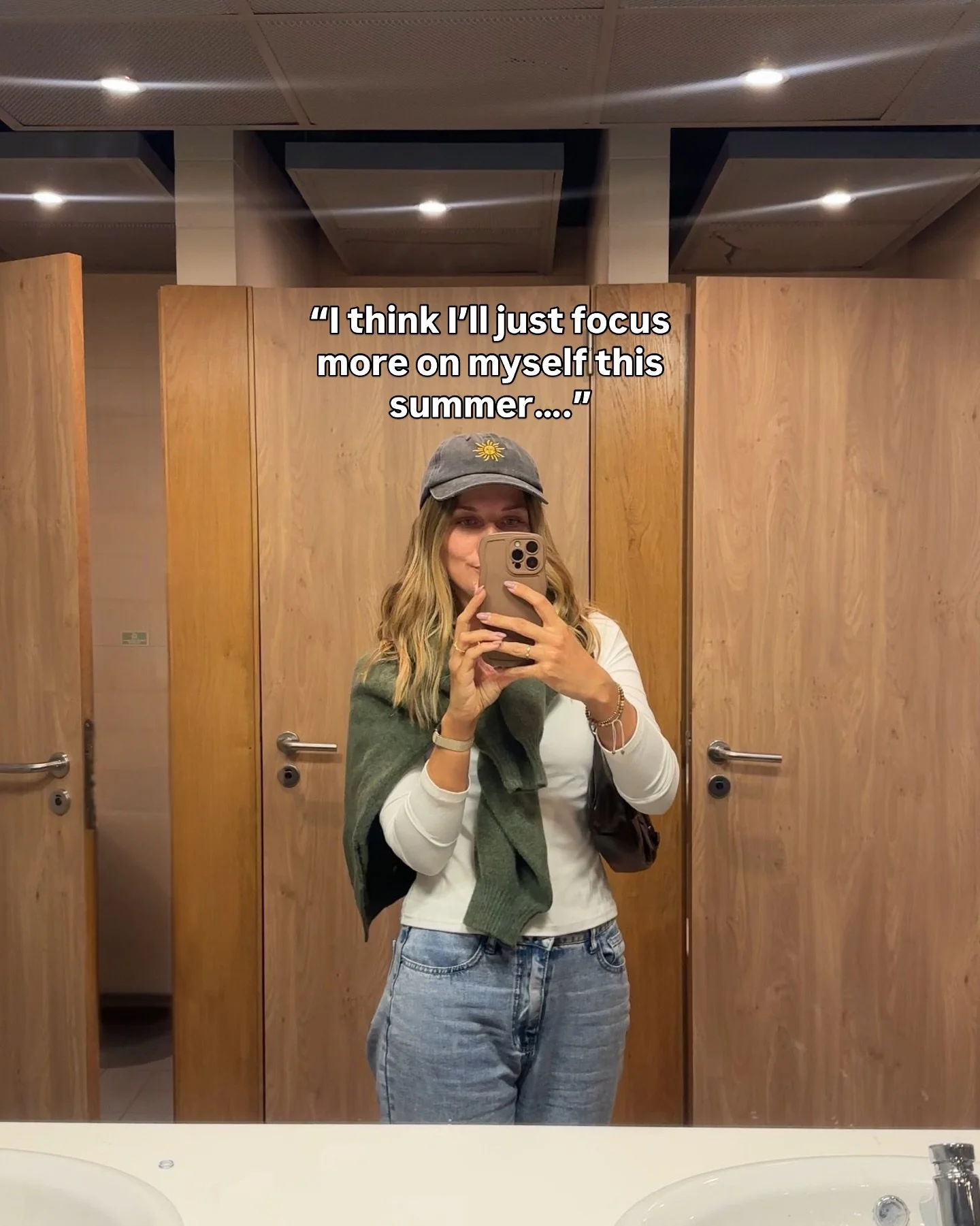 Best decision I&rsquo;ve made ✨

#motivational #motivationalquotesdaily #motivationoftheday #entrepreneur #entrepeneurlife #bossbabe #mindset #mindsetforsuccess #changeyourlife #changeitup #mindsetchange #virtualassistant #digitalnomad