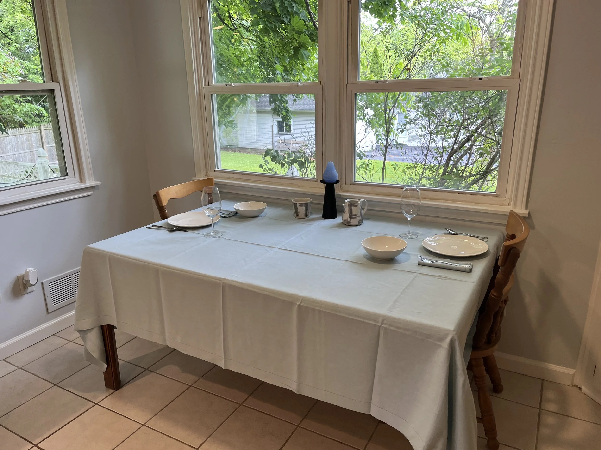 Dining table (1).jpg
