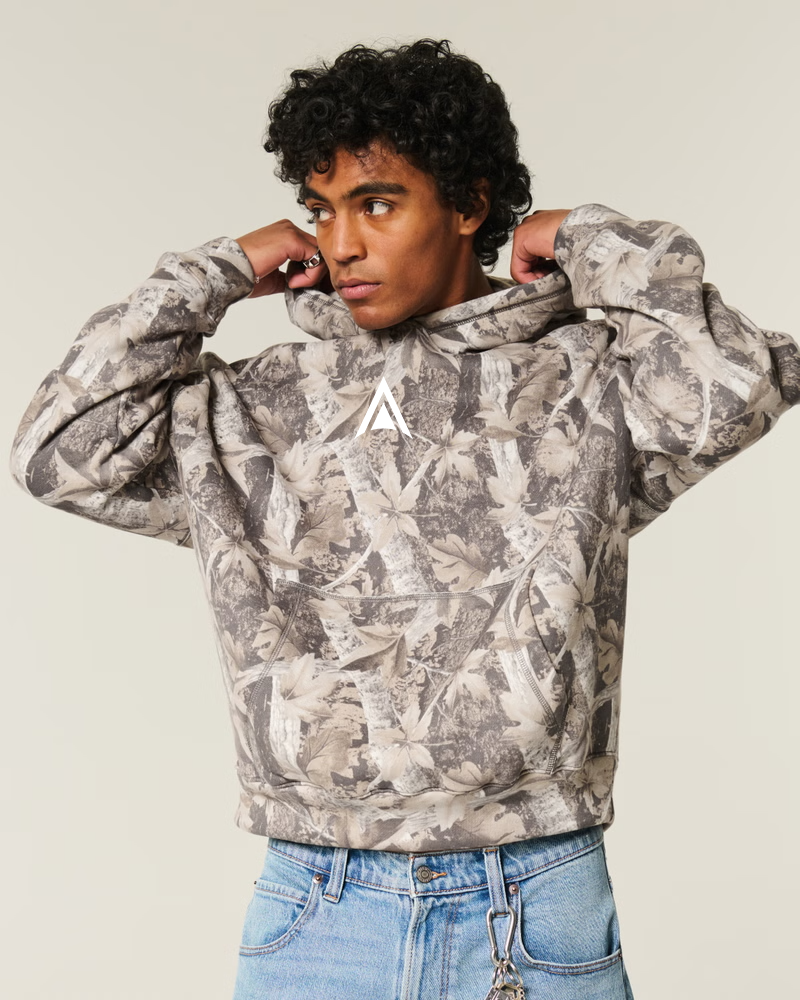 Hoodie camo Front.png