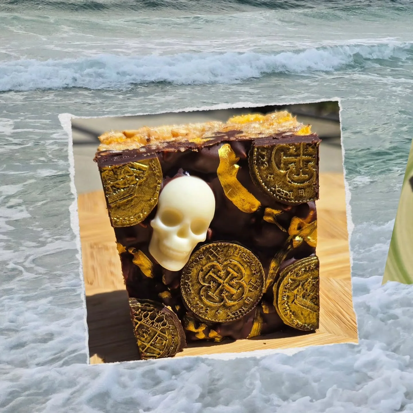 We're celebrating the sea today at "Mermaids &amp; Pirates &amp; Seafood, oh my!" in New Smyrna Beach!  Thanks for the event @fortheloveofshoppingfl ! Clearly we had fun with the theme. 🤭

🏴&zwj;☠️Cursed Teasure🏴&zwj;☠️
chocolate, peanut