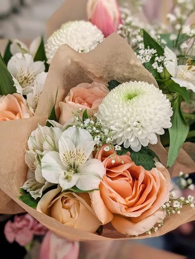 hand tied bouquet.jpg