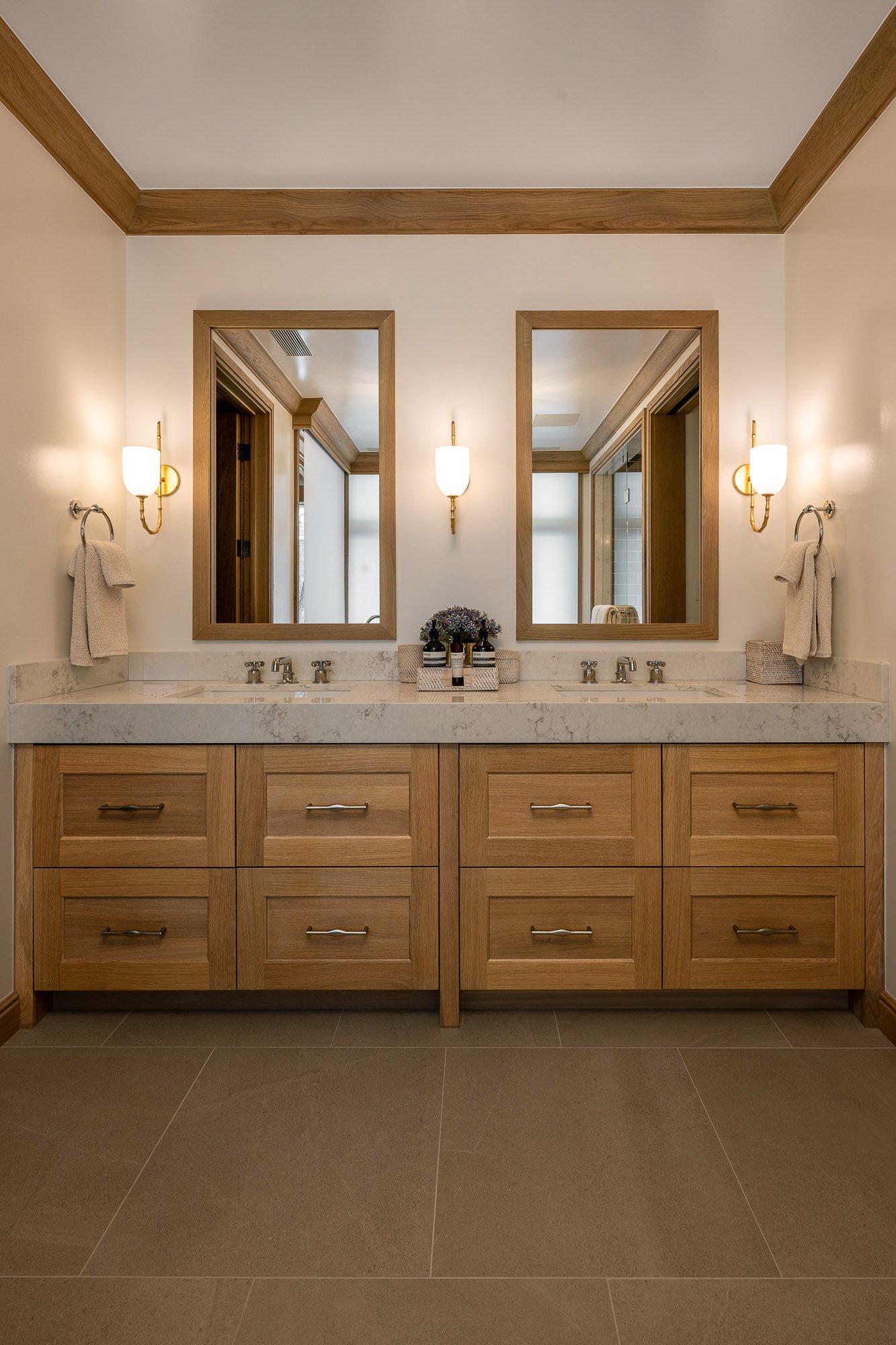 8150 Cabinets Kitchen Bath and Walk-in Closet Images-10.jpg