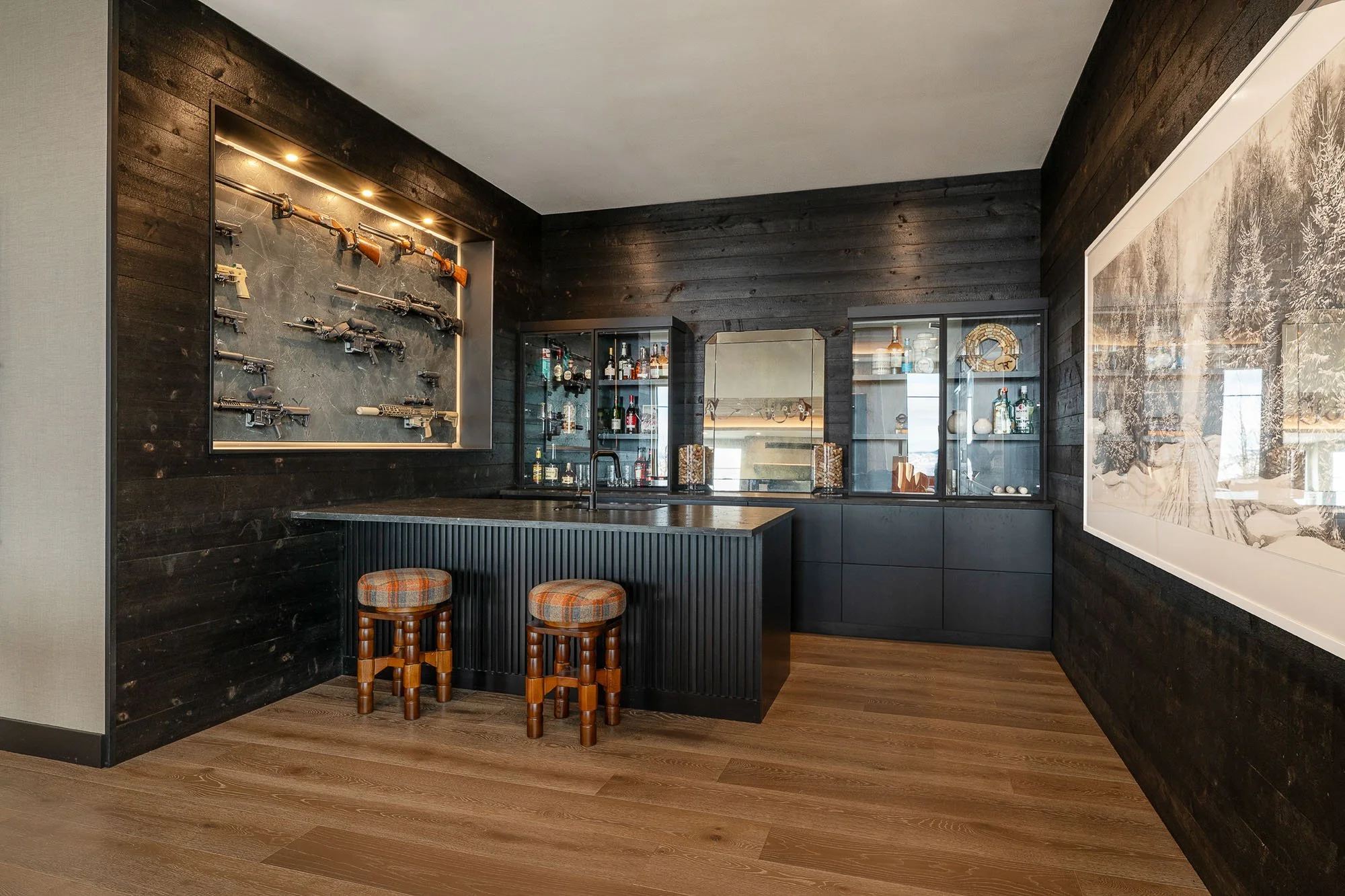 8150 Cabinets Kitchen Bath and Walk-in Closet Images-13.jpg