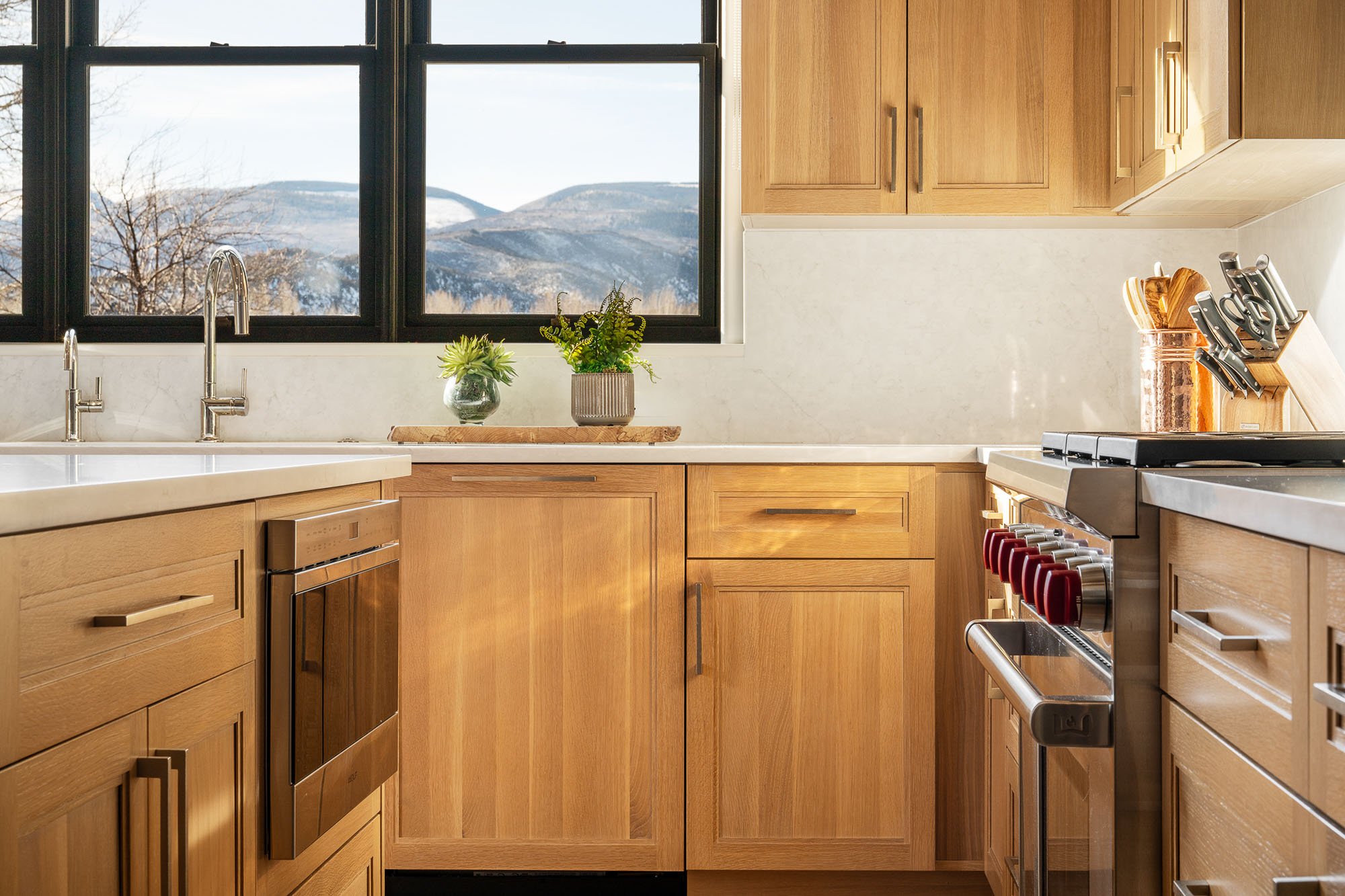 8150 Cabinets Kitchen Bath and Walk-in Closet Images-19.jpg