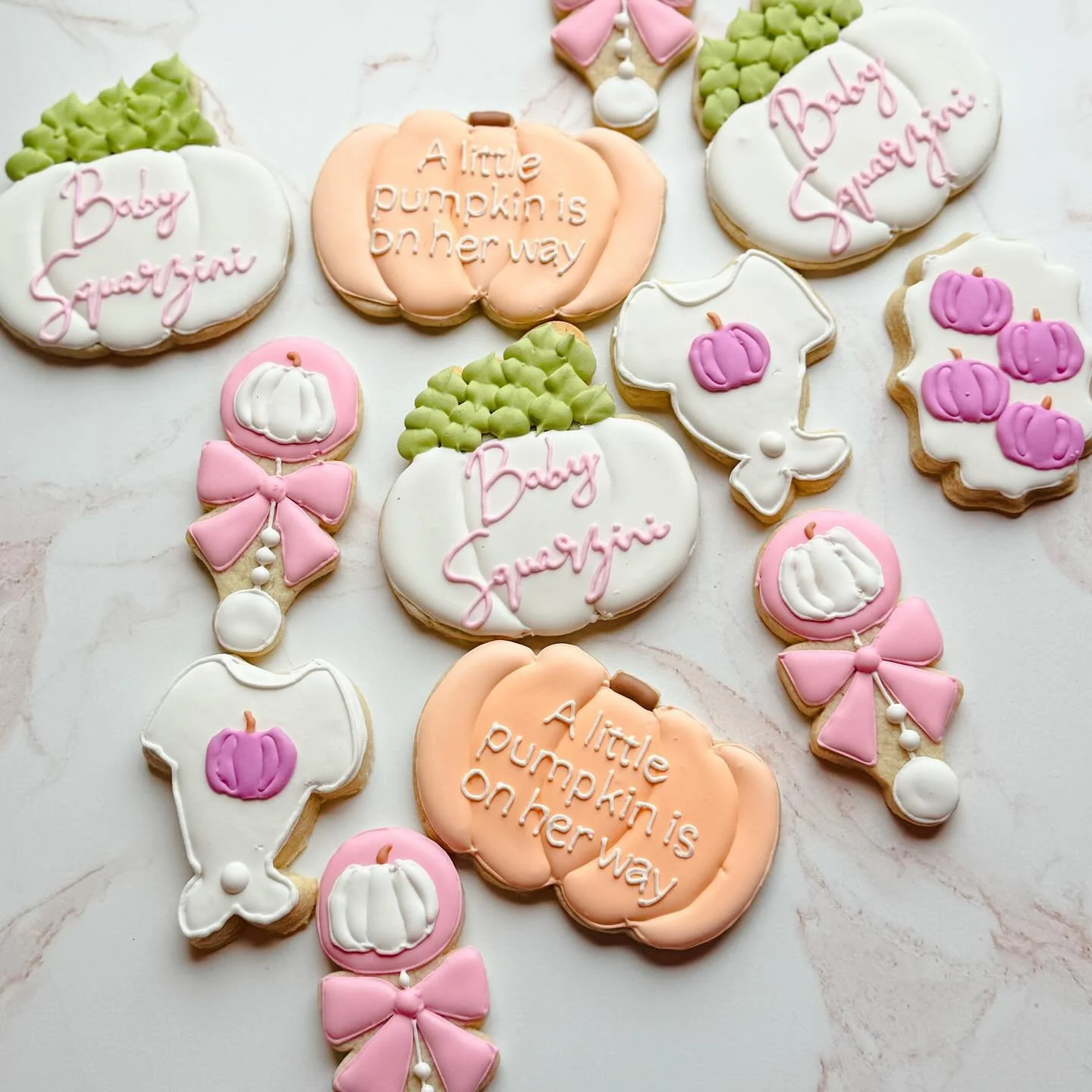 A little pumpkin is on the way 💕 Happy baby shower Julia🤍🎃 Obsessed with this theme! 
I&rsquo;m booking for 2026 so if you have an event you want to get on the calendar, it&rsquo;s never too early to get on the schedule 🥰