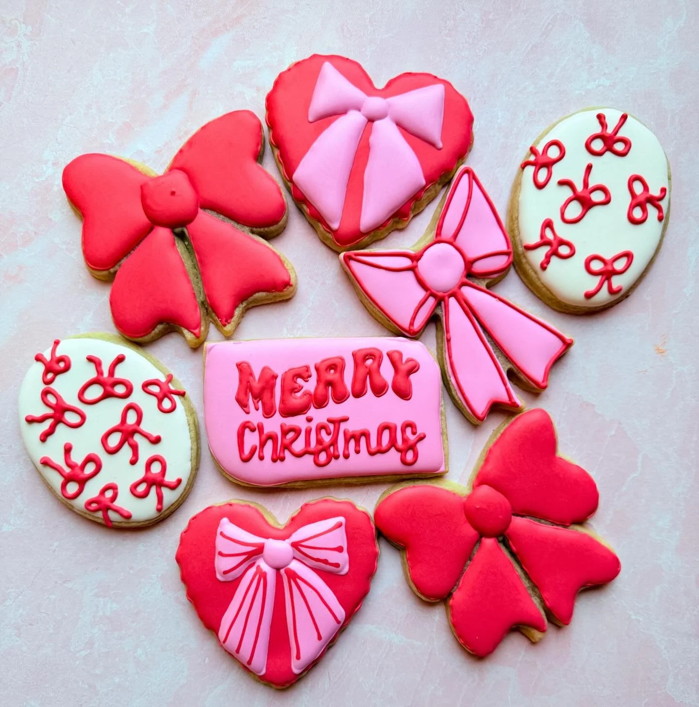 Dreaming of a pink Christmas 💕🎀