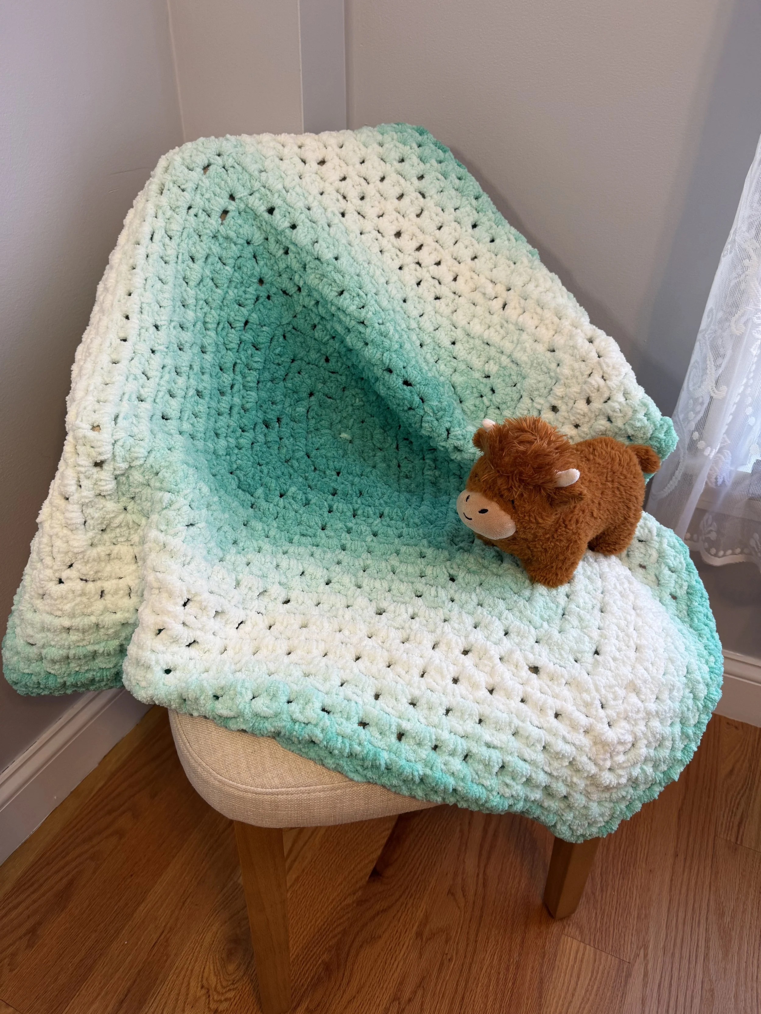 Baby teal+white.jpg