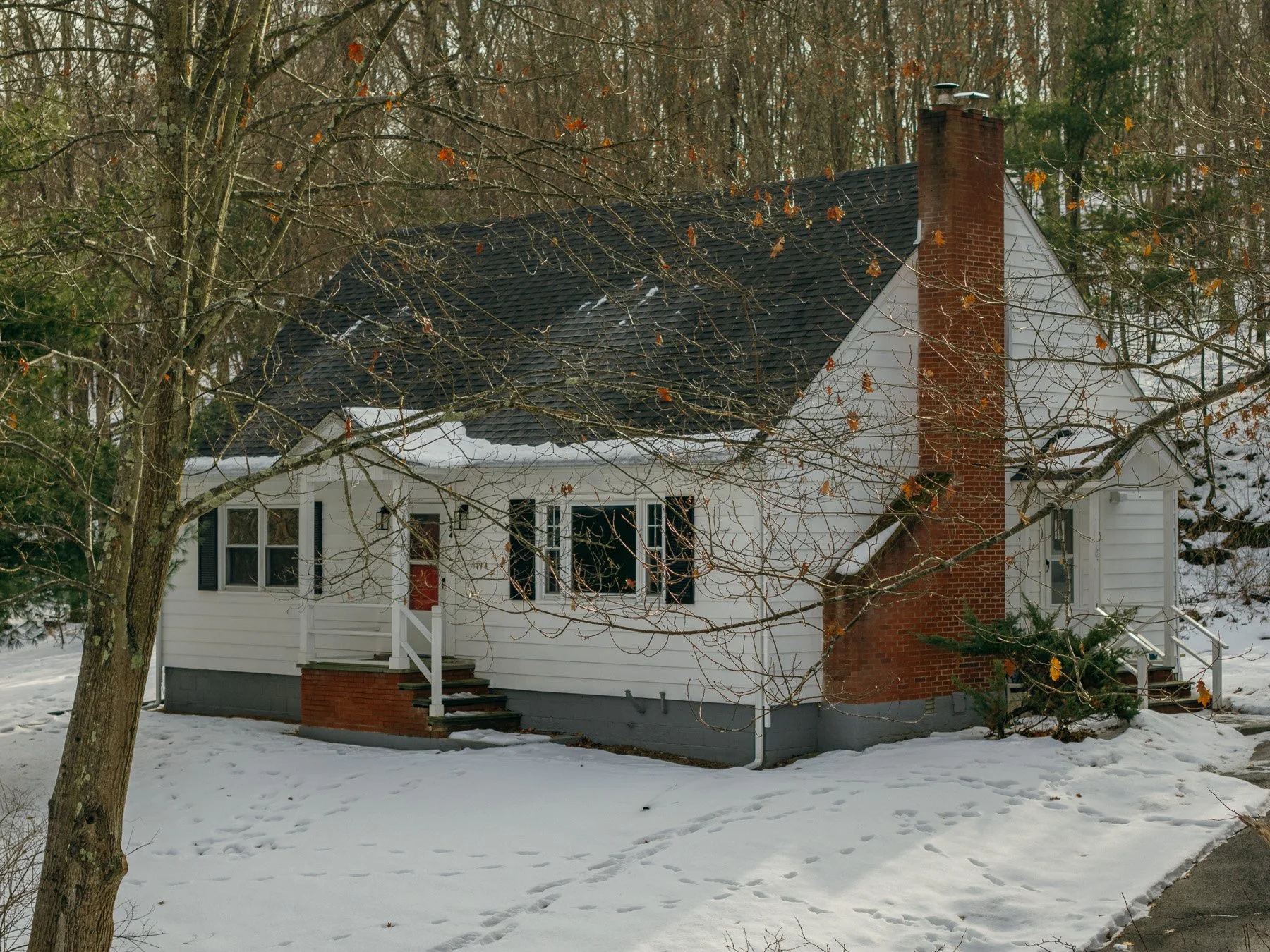 Slate Hill: 4 Beds / 2 Baths, Rhinebeck, NY (Available)