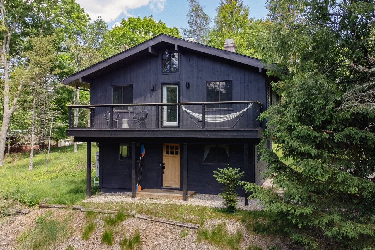 Lakelight: 3 Beds / 1.5 Baths, Hillsdale, NY (Available) (Accepted)