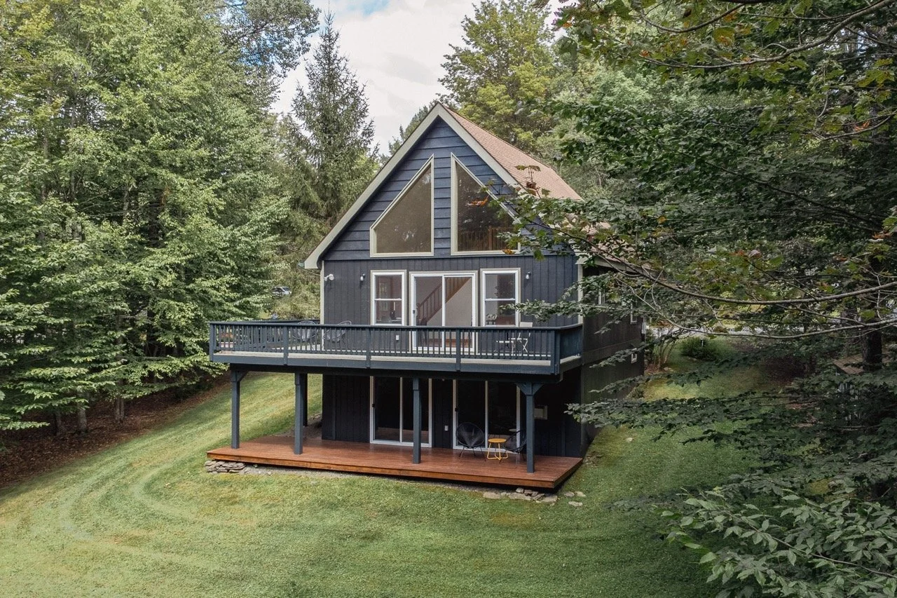 Edgewood Lakehouse: 3 Beds / 2 Baths, Livingston Manor, NY (Available) (Open)
