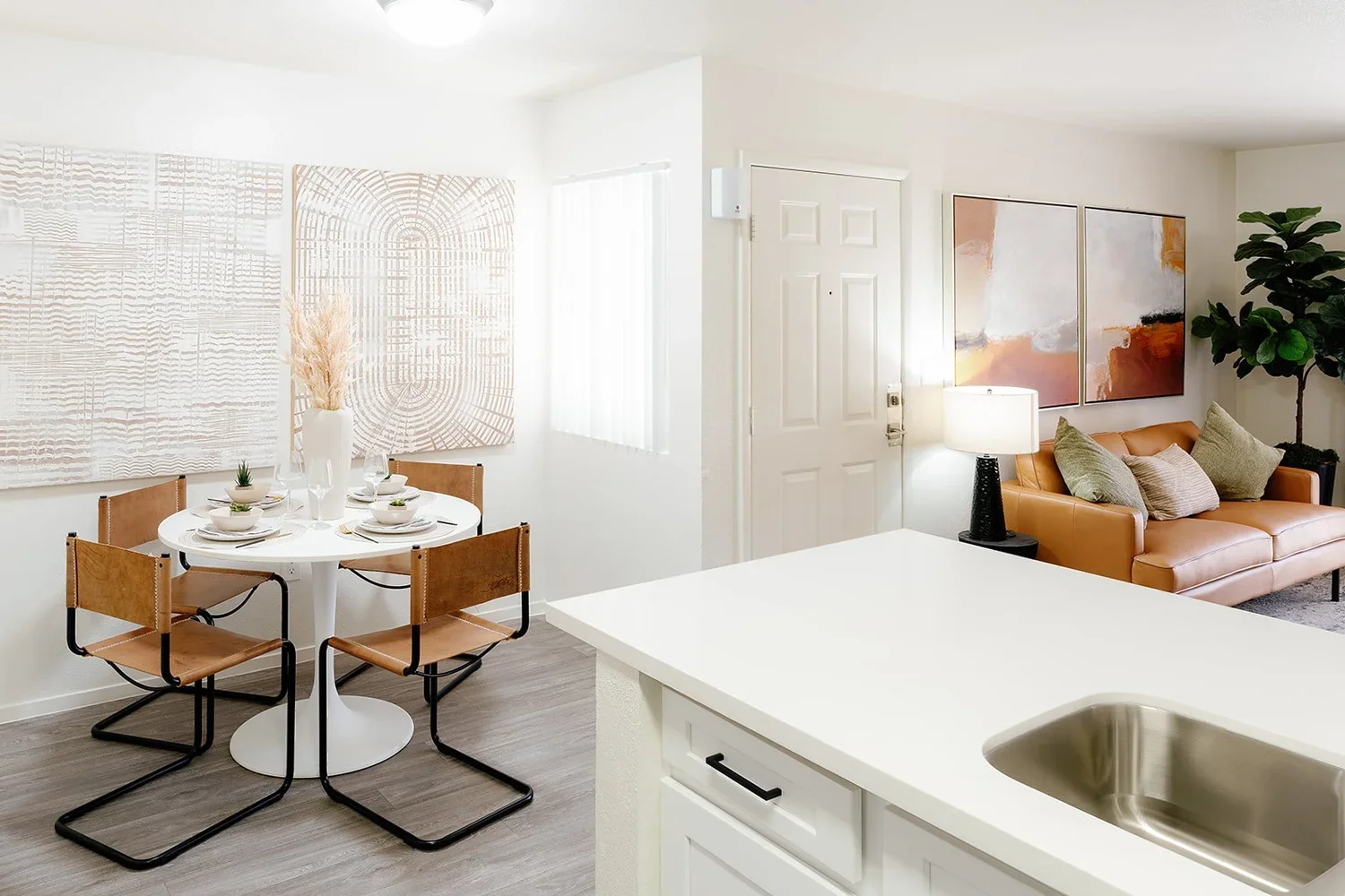 CT+Model+dining.webp
