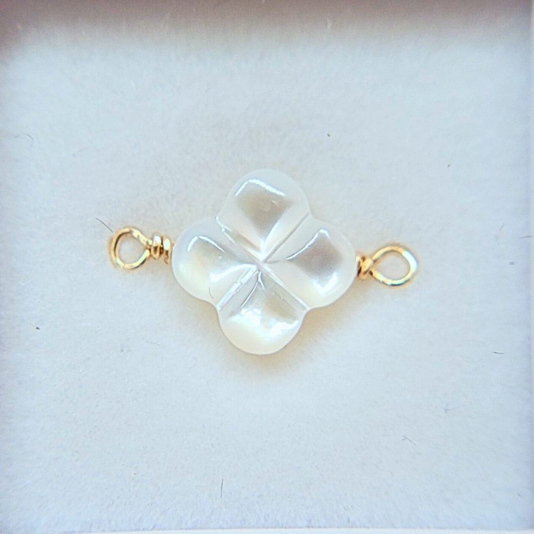 GF Mother of Pearl White Clover