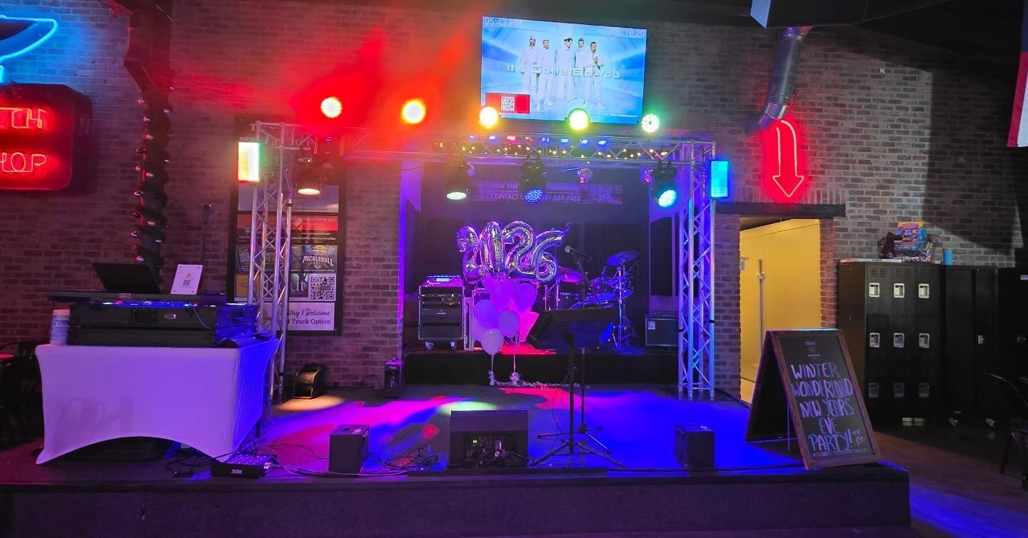 Happy new years to everyone! Last night at the Blacksmith Public House was dance heavy. Thank you all that all came out. Lets do it again.