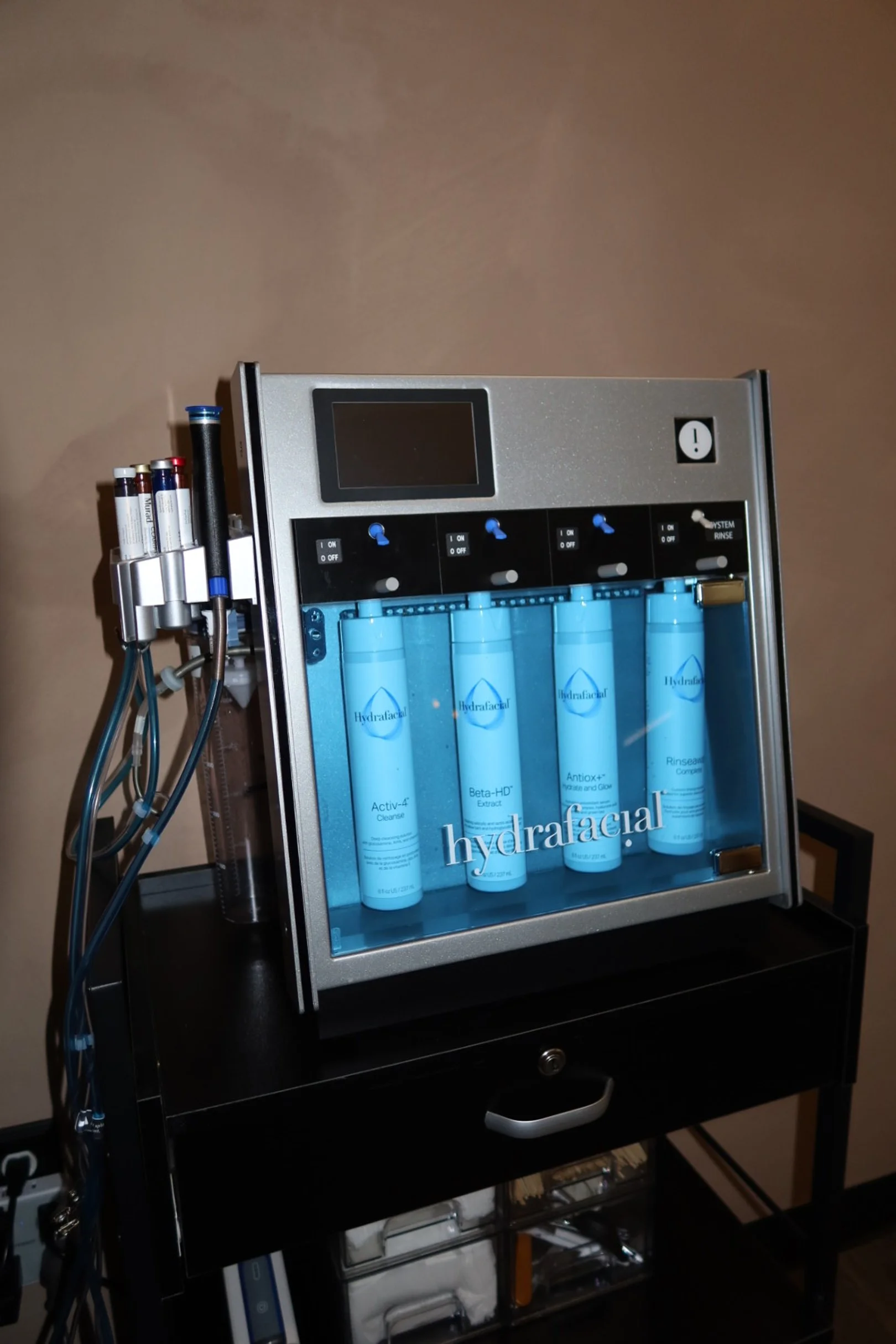 Hydrafacial ESTE Aesthetics Medspa Chicago Lakeview