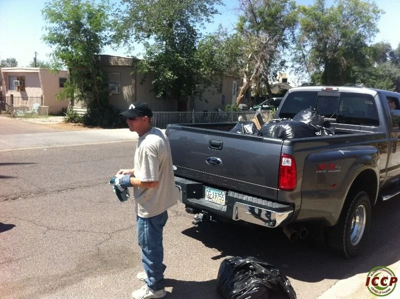 neighborhood-cleanup-4-27-13-8.jpg