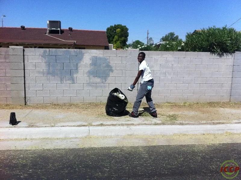 neighborhood-cleanup-4-27-13-2.jpg