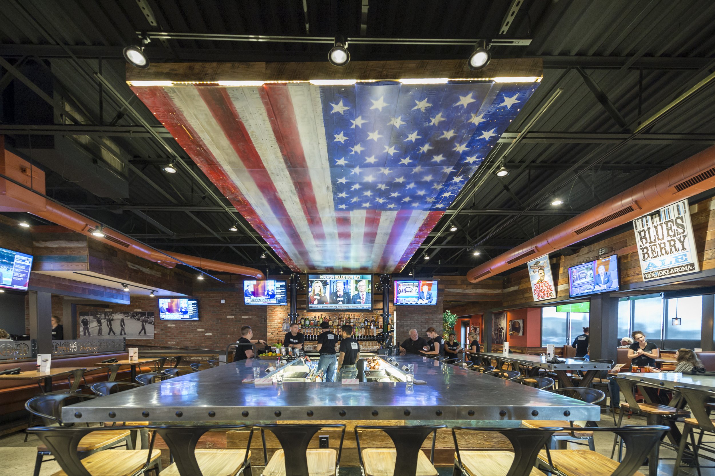 12 04 2016 Bricktown Brewery Woodland Hills EC0069.jpg