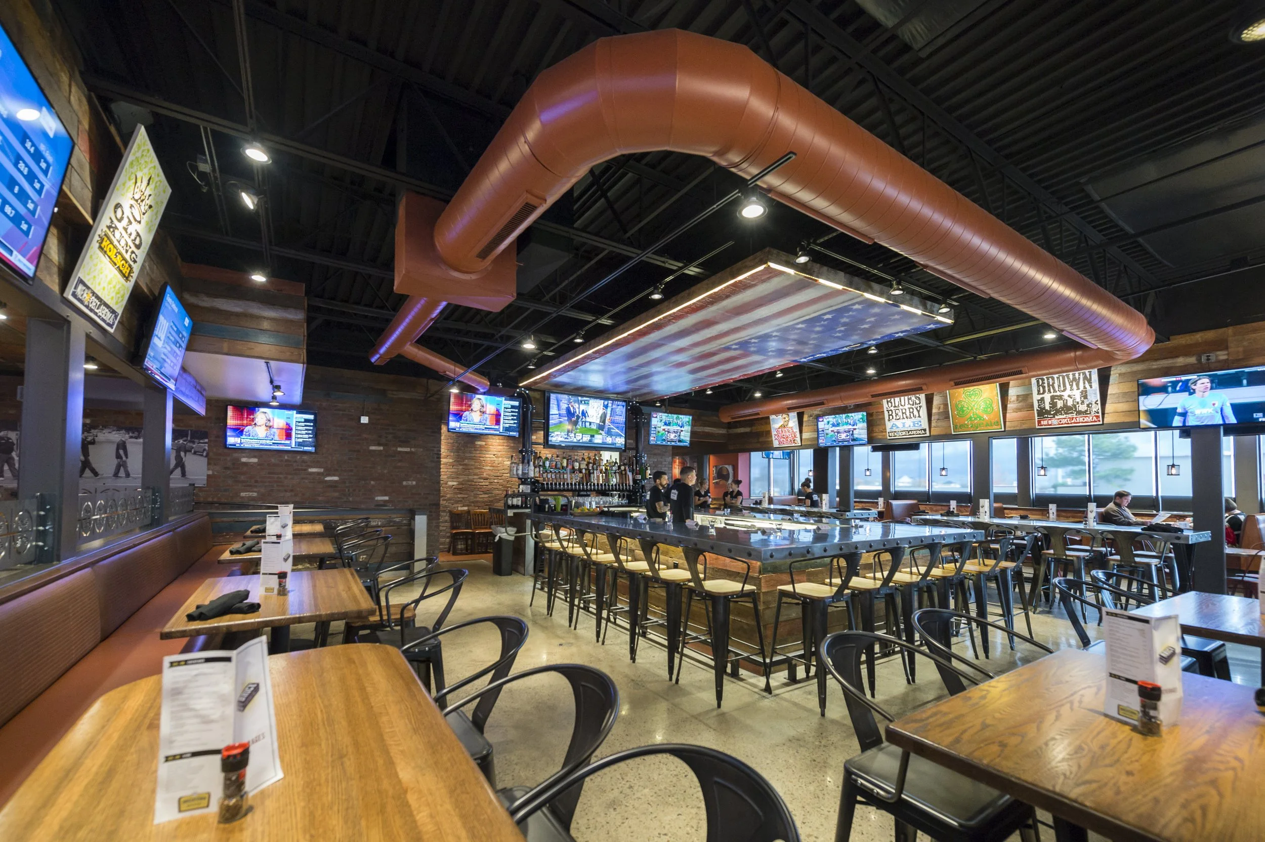 12 04 2016 Bricktown Brewery Woodland Hills EC0002.jpg