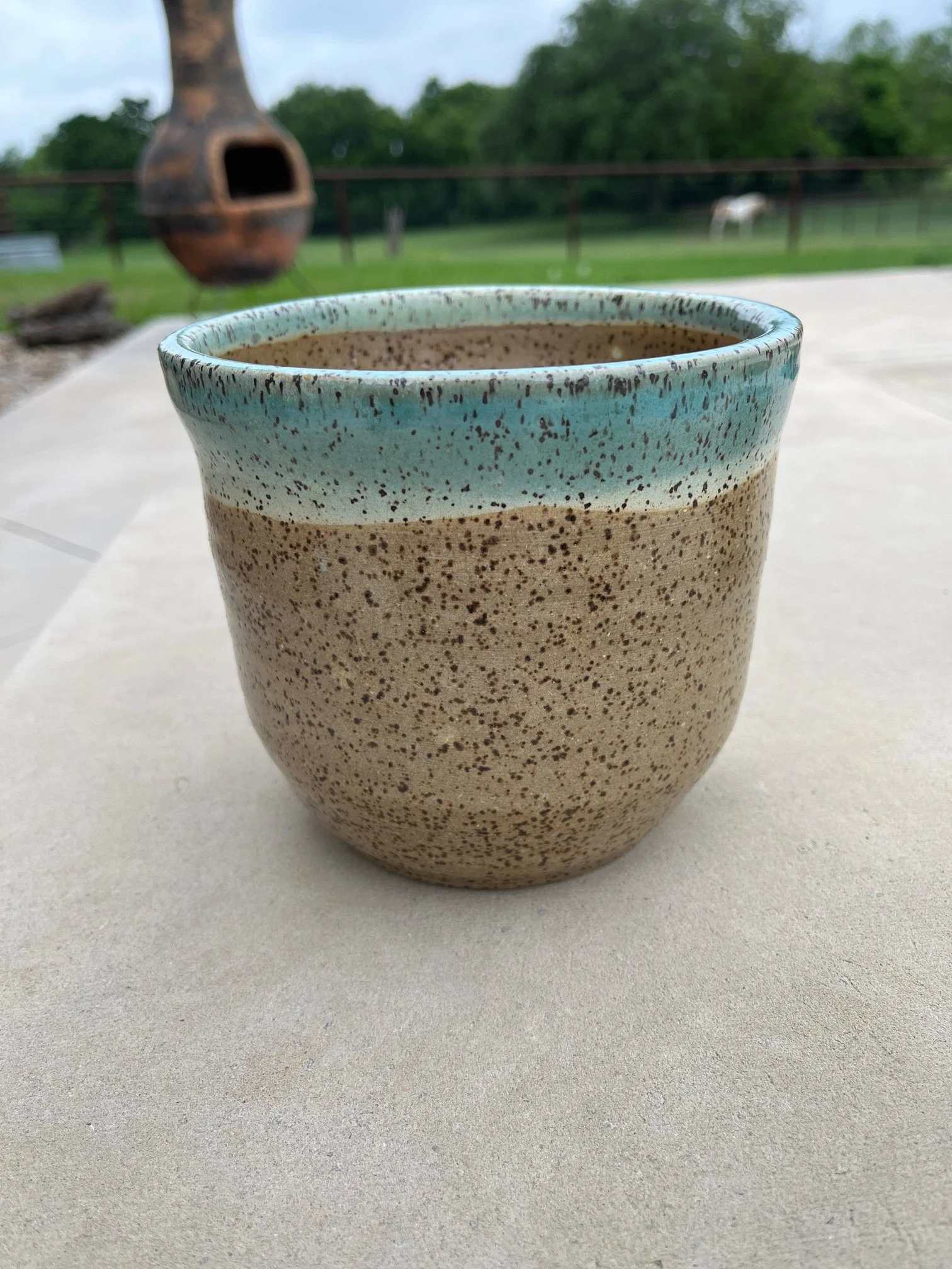 Medium Utility Jar / Vase