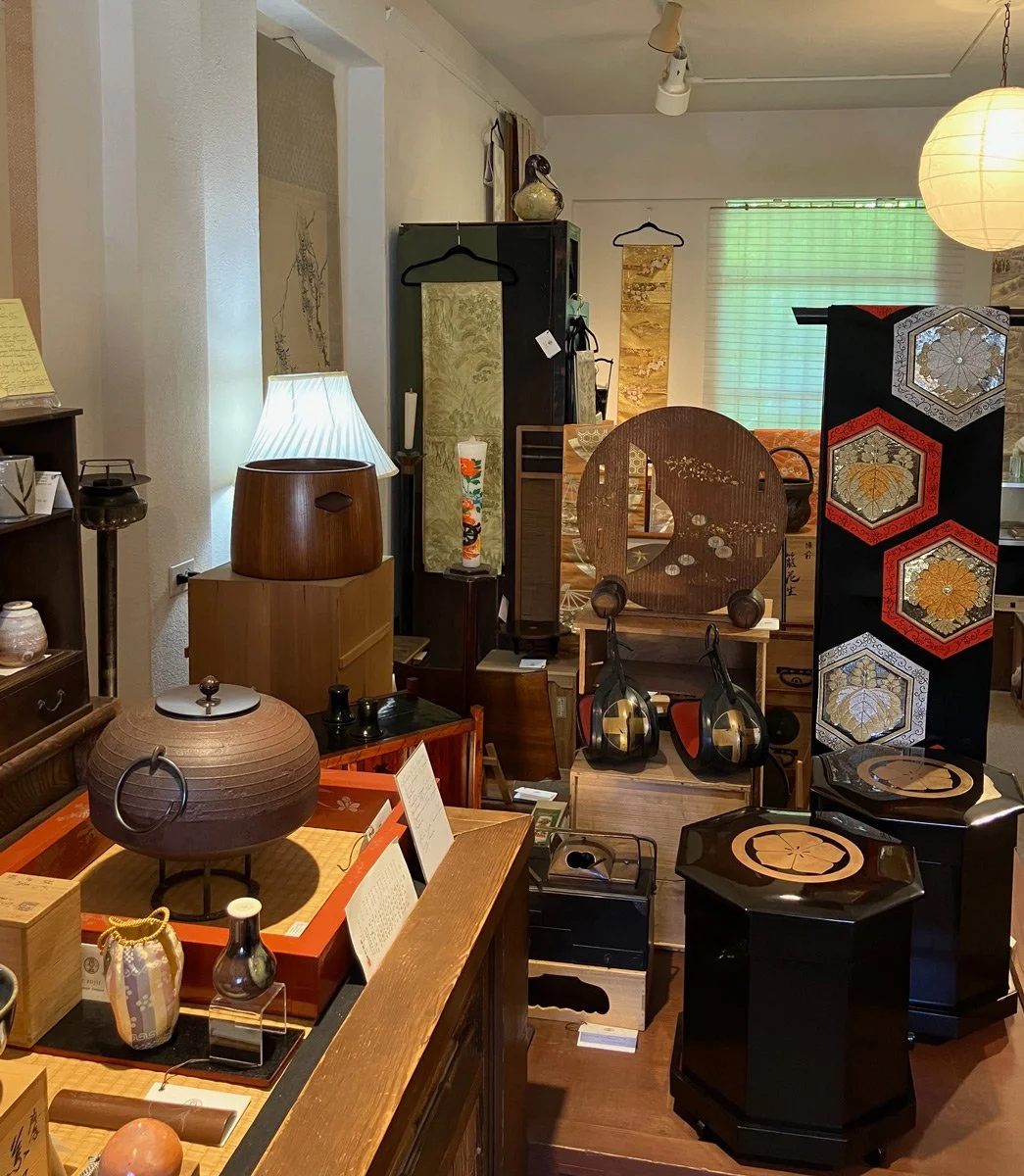 Overview shot of T. Fujii Japanese Antiques