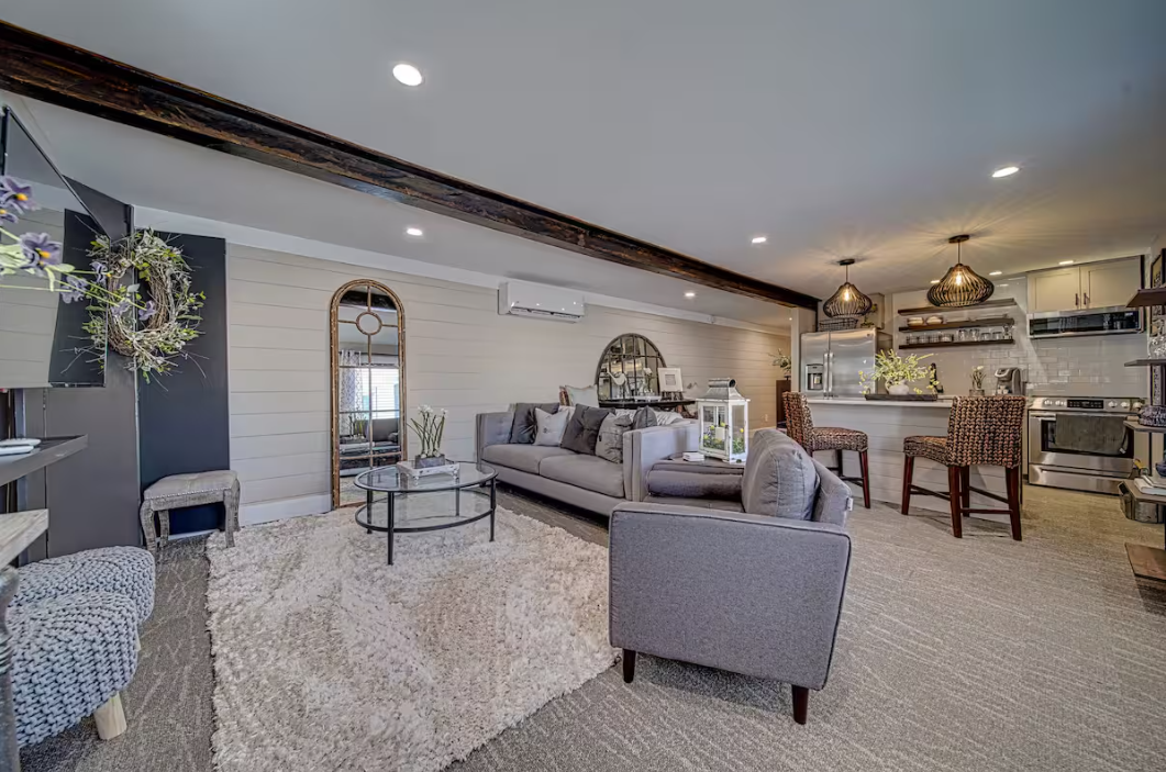 Upscale Downtown Retreat