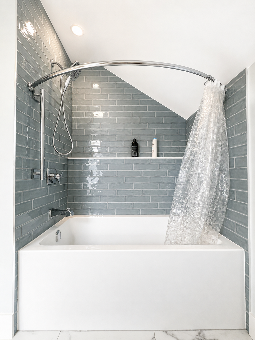 Bathtub and tile.png