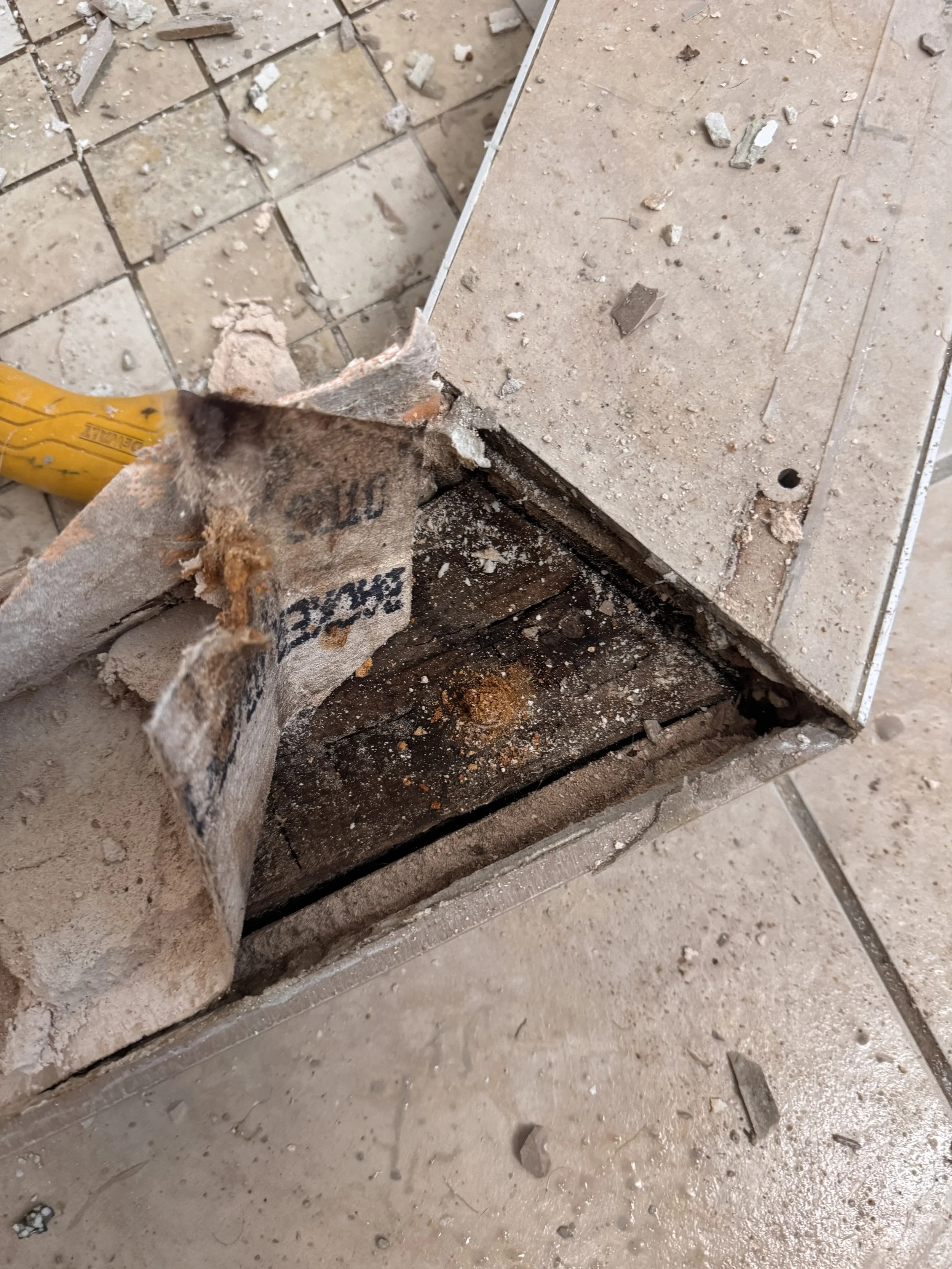 Rotten shower curb after a shower leak. Shower installation Halifax, Dartmouth, Bedford, Lower Sackville, Hammonds Plains, Fall River, Timberlea