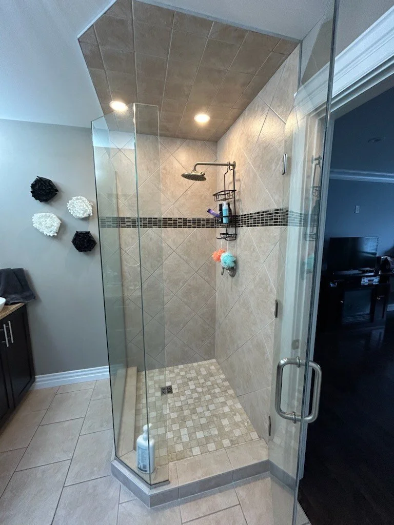 Leaking shower with cracked grout Halifax, Dartmouth, Bedford, Lower Sackville, Hammonds Plains, Fall River, Timberlea