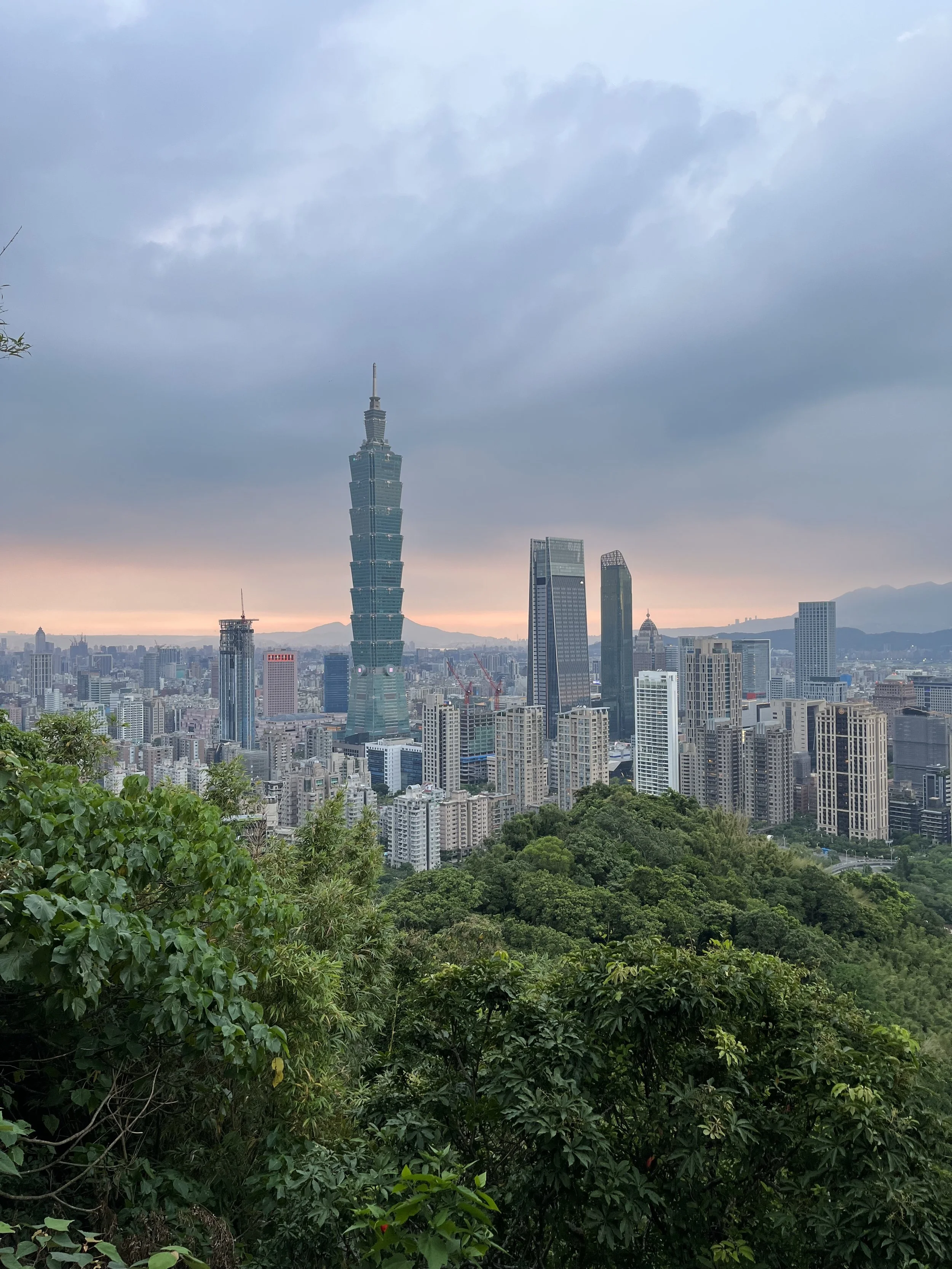 Taipei in 3 Days - Teatime, Street Food, and Din Tai Fung