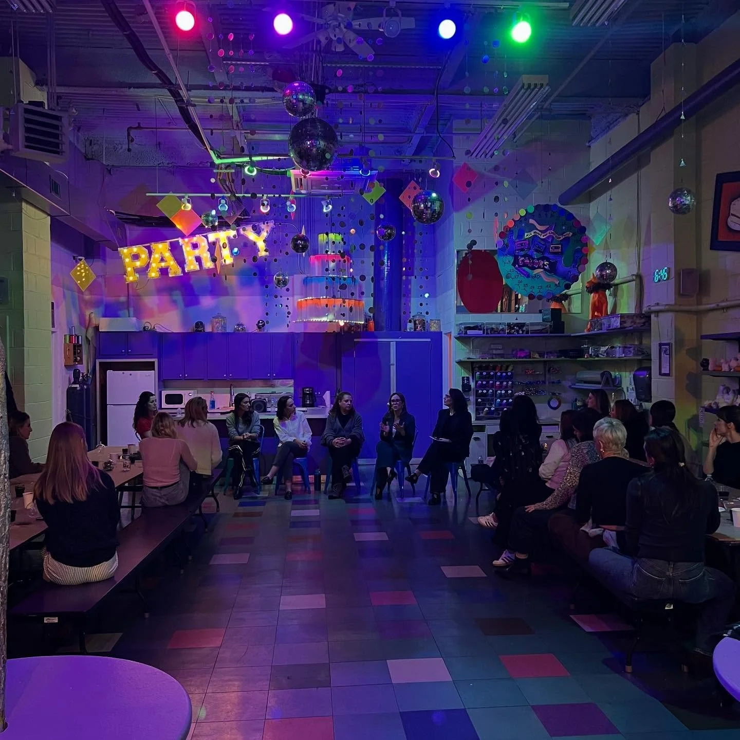 Another smash of a night in the UES studio of Crafting &amp; Conversations with Lindsey and Friends!  This session&rsquo;s topic was education and navigating the twists and turns for our children.  We just scratched the surface on this important topi