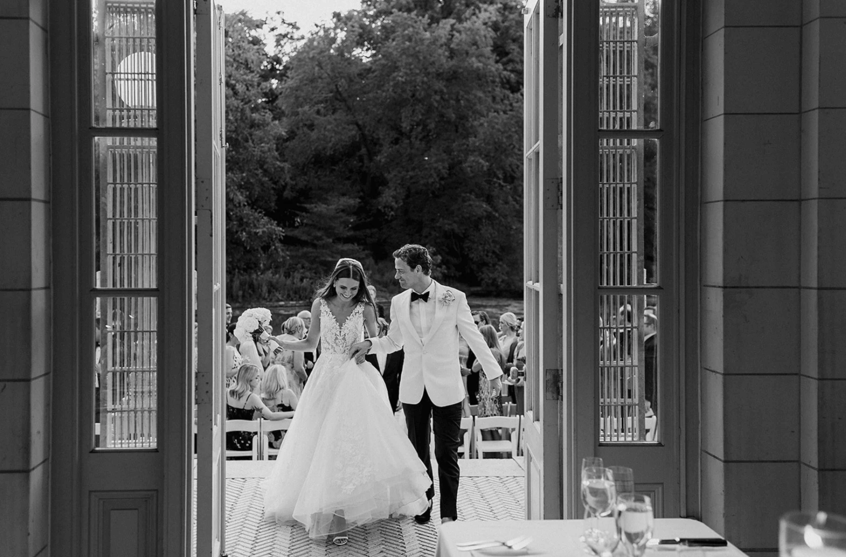 Outdoor wedding ceremony NYC
