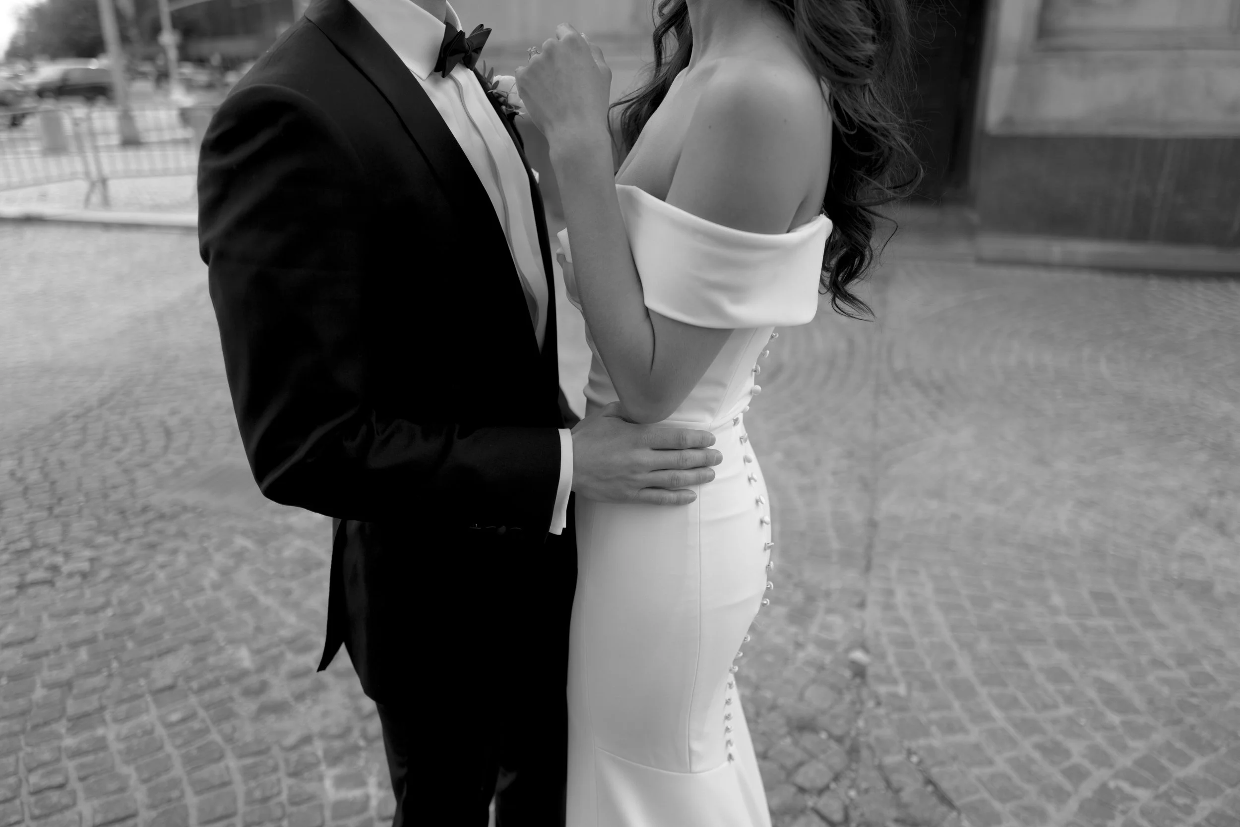 How Large Weddings Can Still Feel Intimate