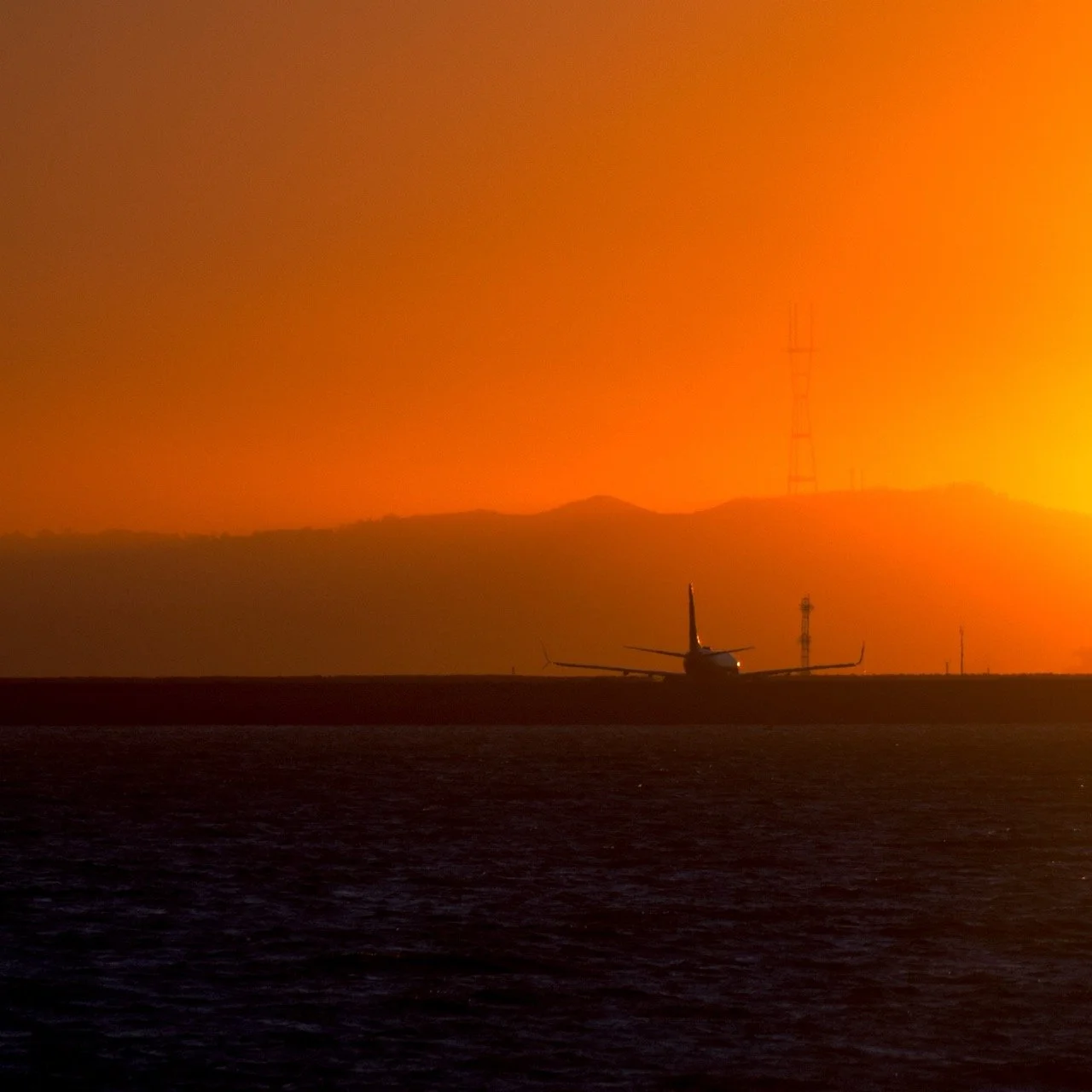  Exit Vector  Wheels Up OAK Airport, San Leandro Marina, 2023  LUMIX GX85  |  Telephoto  |  Digital 