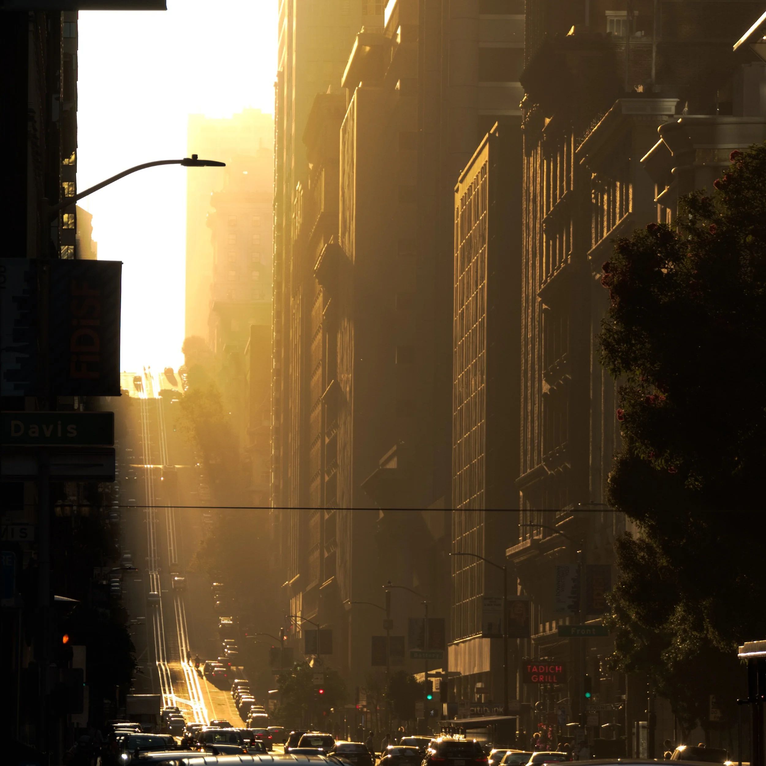  The Golden Crayon  California Haze Financial District, San Francisco, 2023  LUMIX GX85  |  Telephoto  |  Digital 