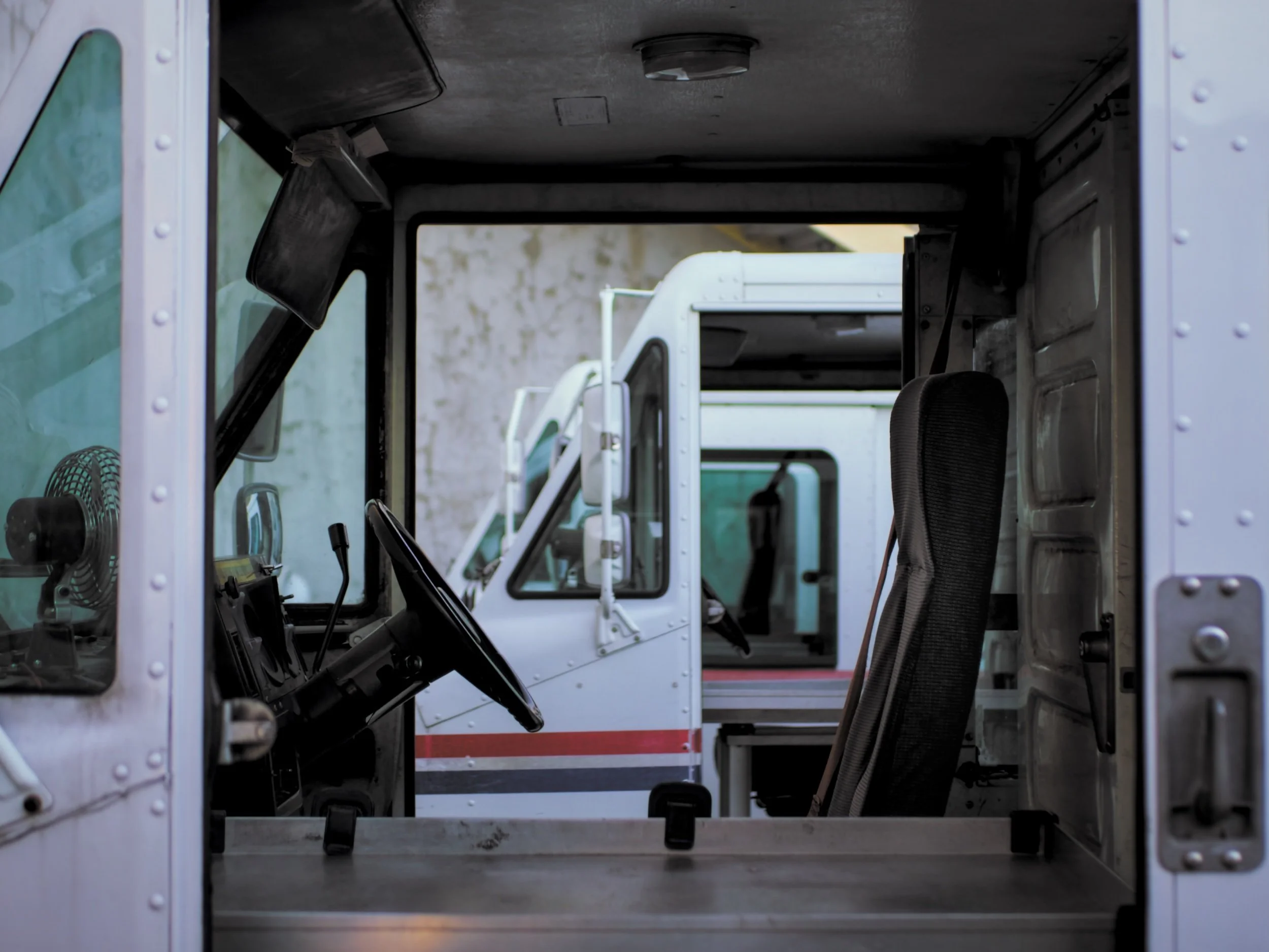  Utilitarian Americana  Recursive Geometry East Bay, California, 2025  LUMIX G85  |  Prime  |  Digital 