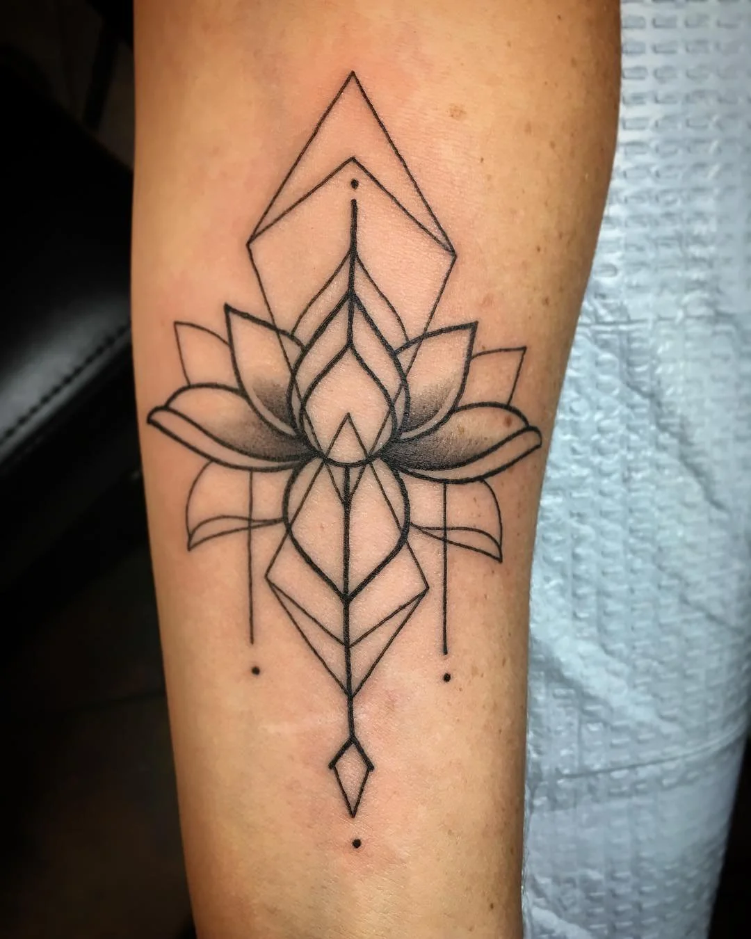 GeoFLowerTat.jpg