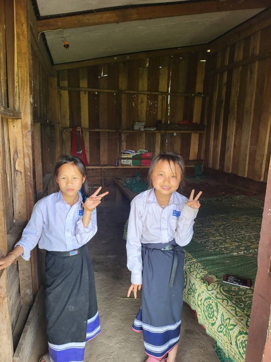 김미정 박사의 비전 아래 BBL Learning(약칭 BBL)이 운영하는 YLLP는 청소년들이 “나는 내 삶의 저자입니다”라는 핵심 철학을 따라 배움을 통해 리더십을 발휘하고 사회적 영향력을 키우는 프로그램입니다.