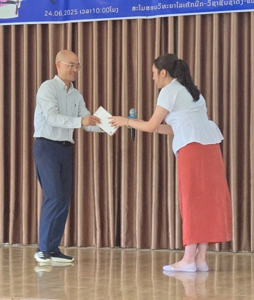 지안 도서 기증.jpg