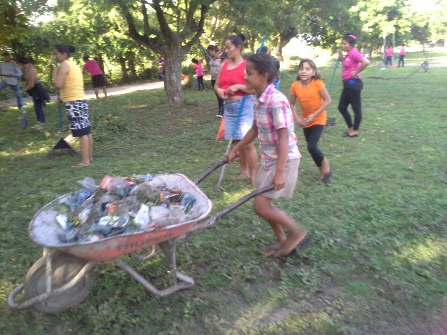 BBL Project: 김미정 박사의 철학을 바탕으로, BBL Learning(약칭 BBL)의 Community Leadership Program은 지역사회가 함께 성장하고 변화를 만들어가는 협력 경험을 제공합니다.