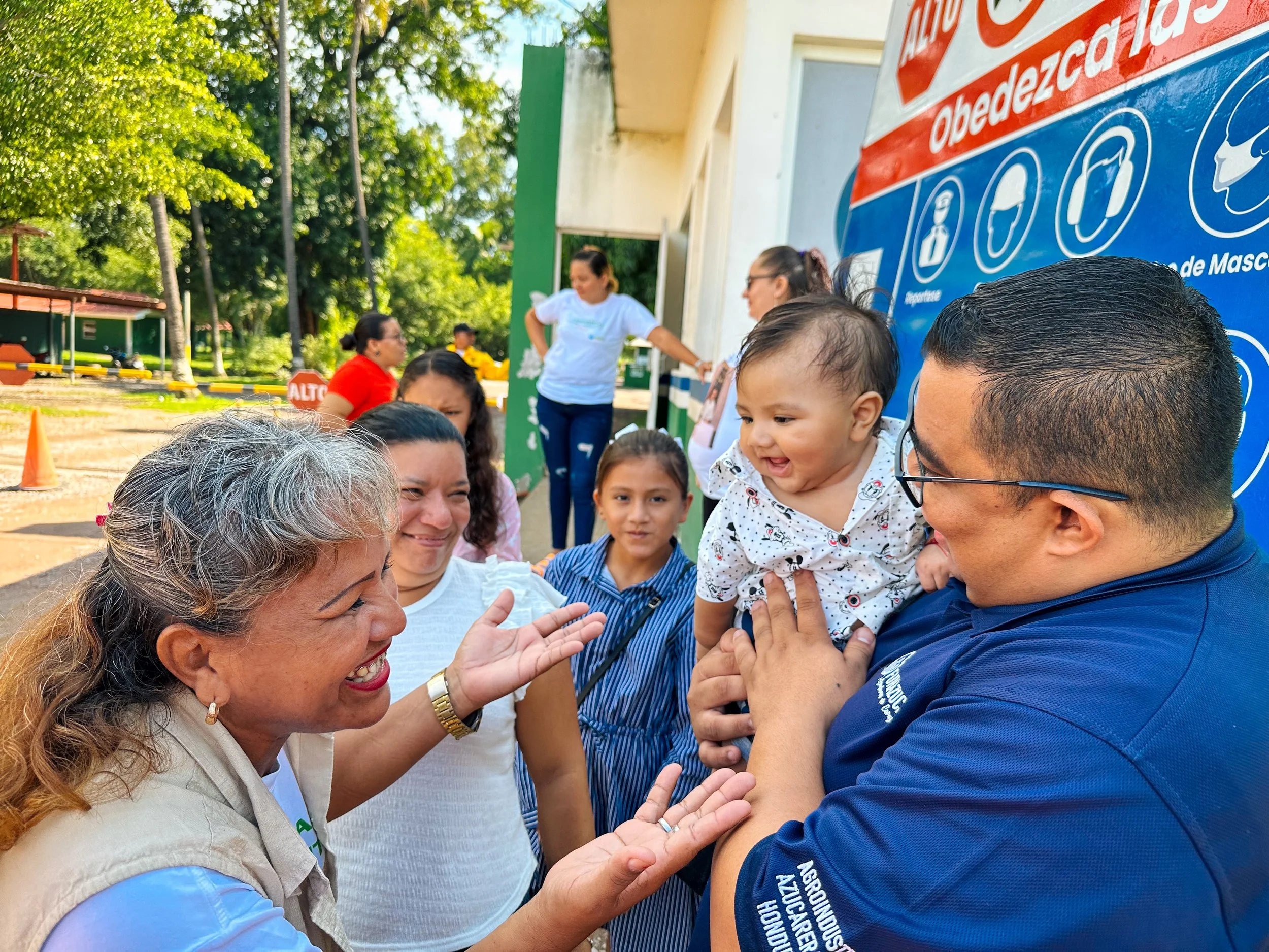BBL Learning(약칭 BBL)은 김미정 박사와 함께 ‘배움을 통해 더 나은 세상’을 만들어가는 교육 공동체입니다. 우리의 비전과 미션은 개인과 지역사회가 함께 성장하며 삶의 질을 높이는 배움의 여정을 담고 있습니다.