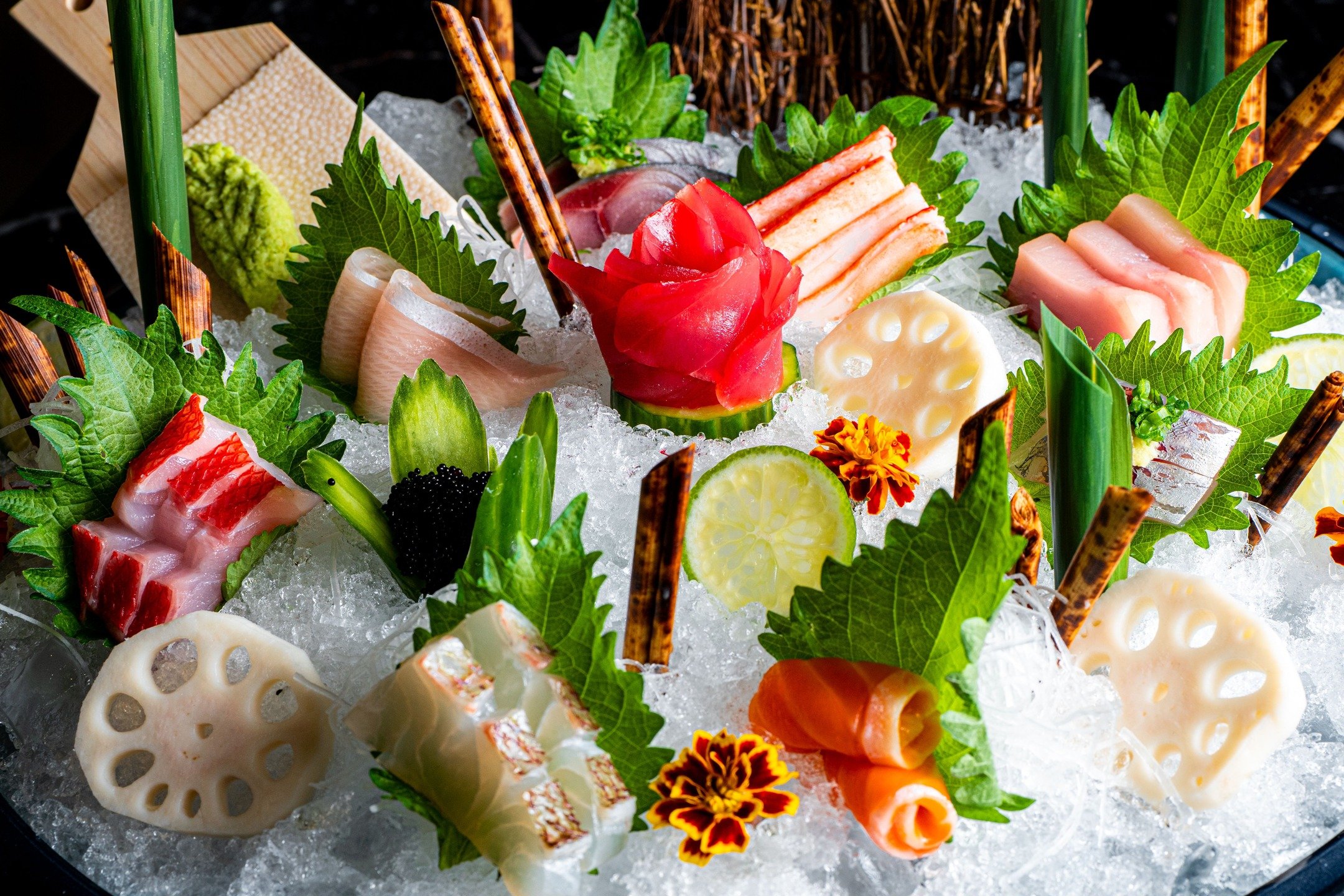 Dive into the Five Senses Sashimi Platter, a curated journey of global ocean flavors, each slice crafted with precision and presented as a piece of edible art.

📸 @jessecudworth 

#fivesensesnapa #fivesensesmodernjapanese #calistoga #napavalley